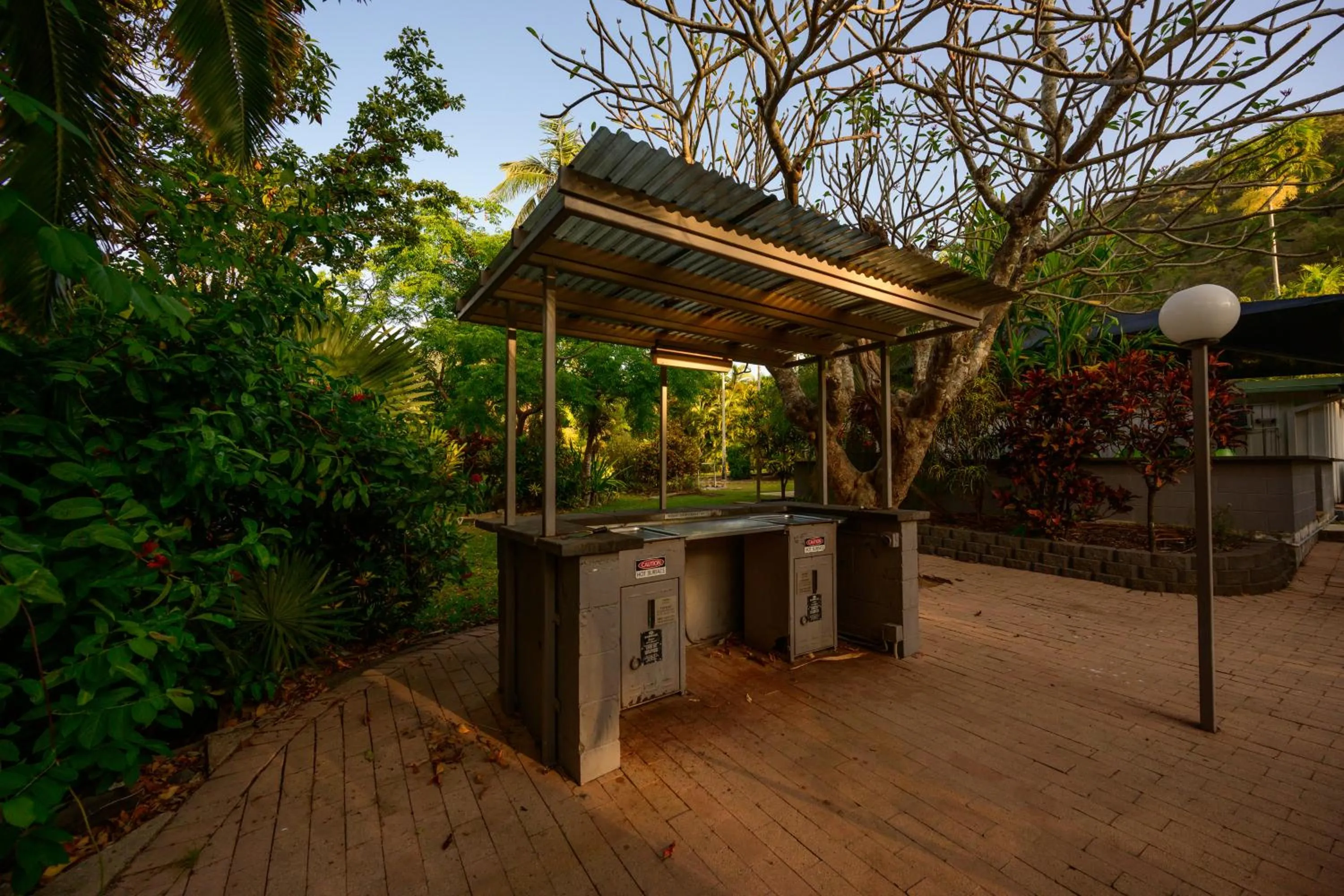 BBQ facilities in Amaroo On Mandalay, Magnetic Island