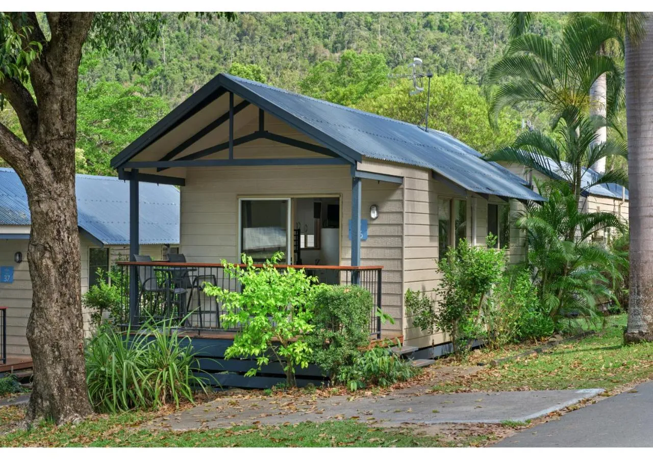 Facade/entrance in Discovery Parks - Airlie Beach