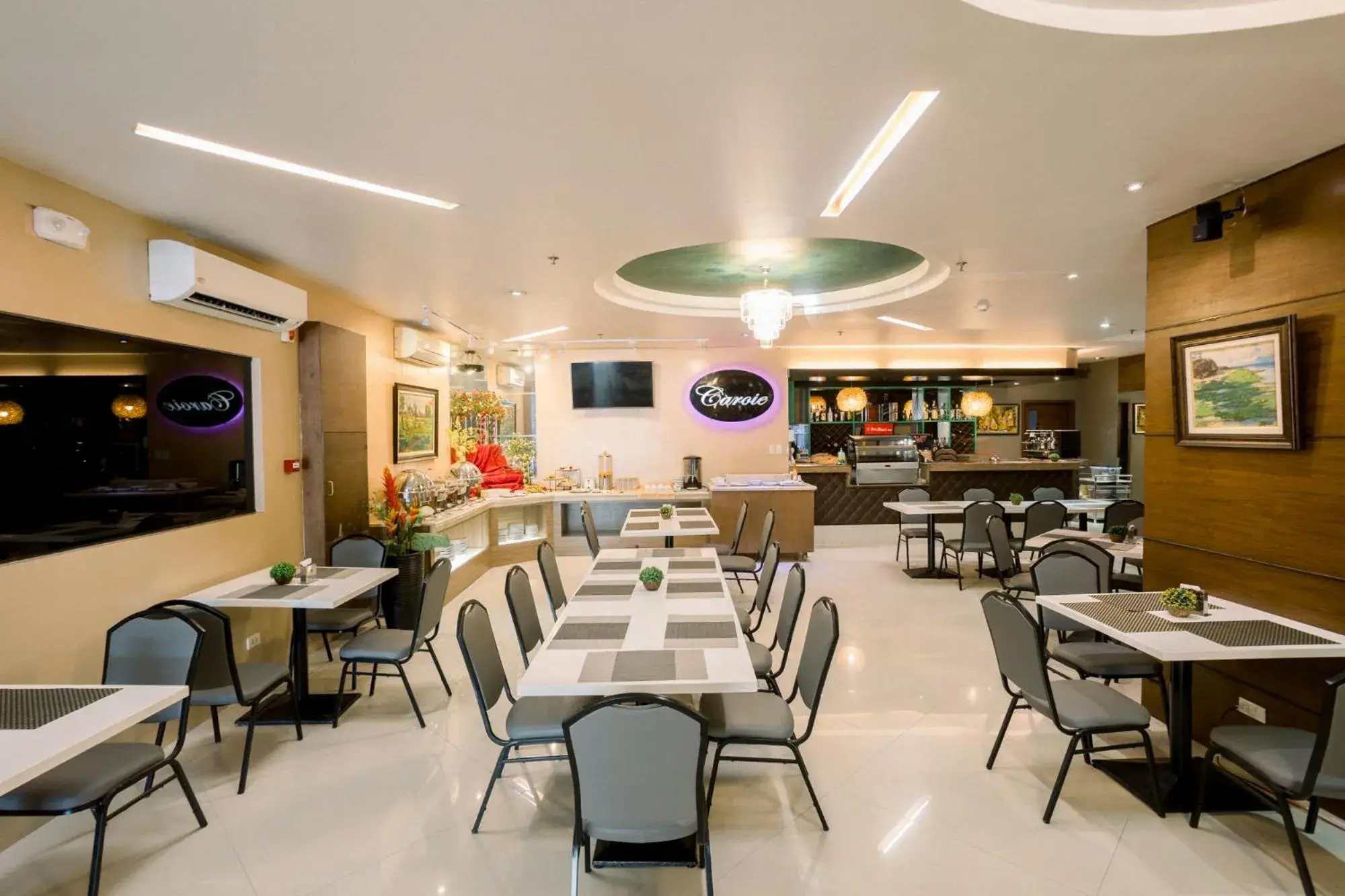Restaurant/places to eat in Allure Hotel & Suites Restaurant/places to eat in Allure Hotel & Suites