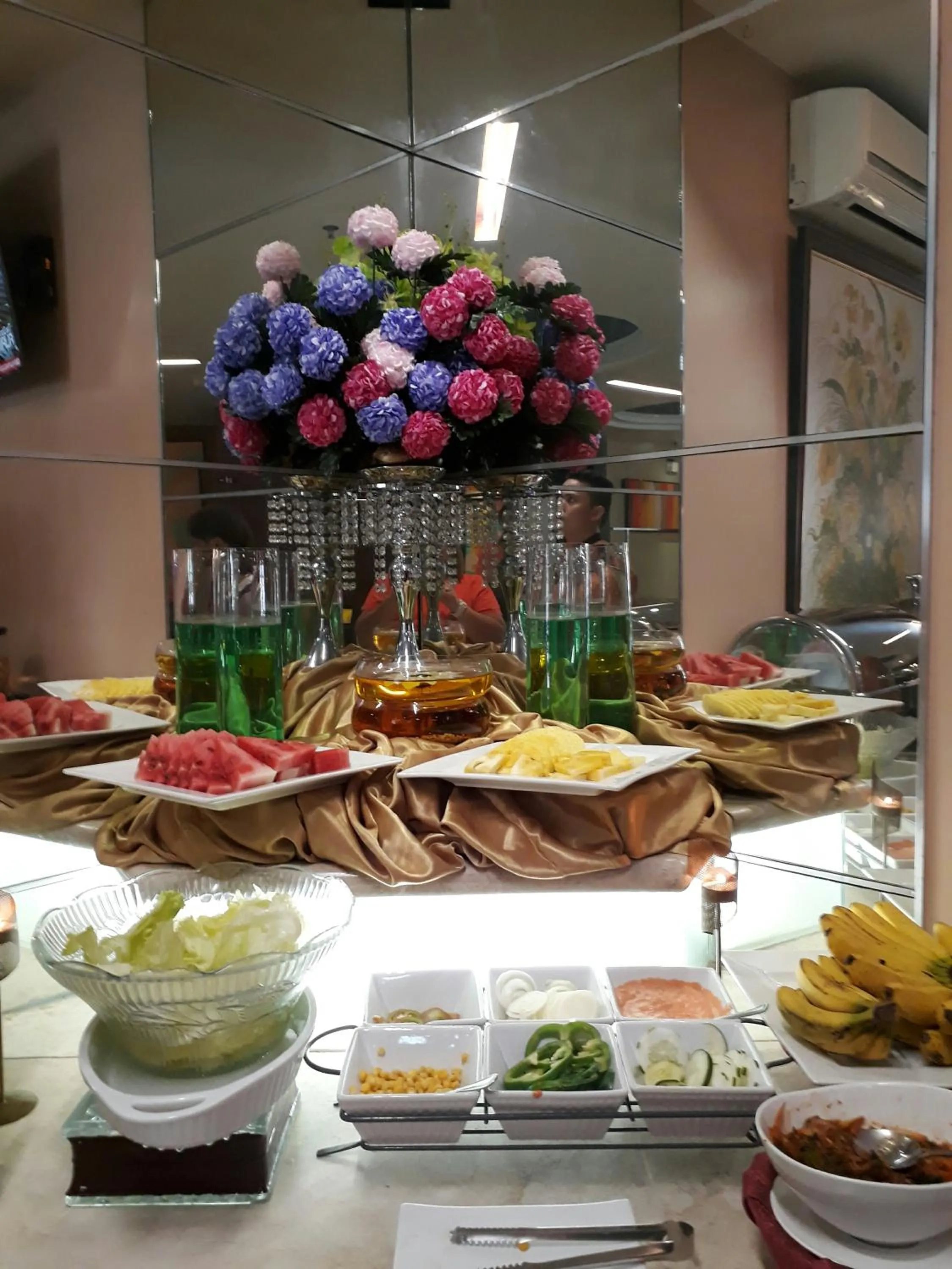 Buffet breakfast in Allure Hotel & Suites