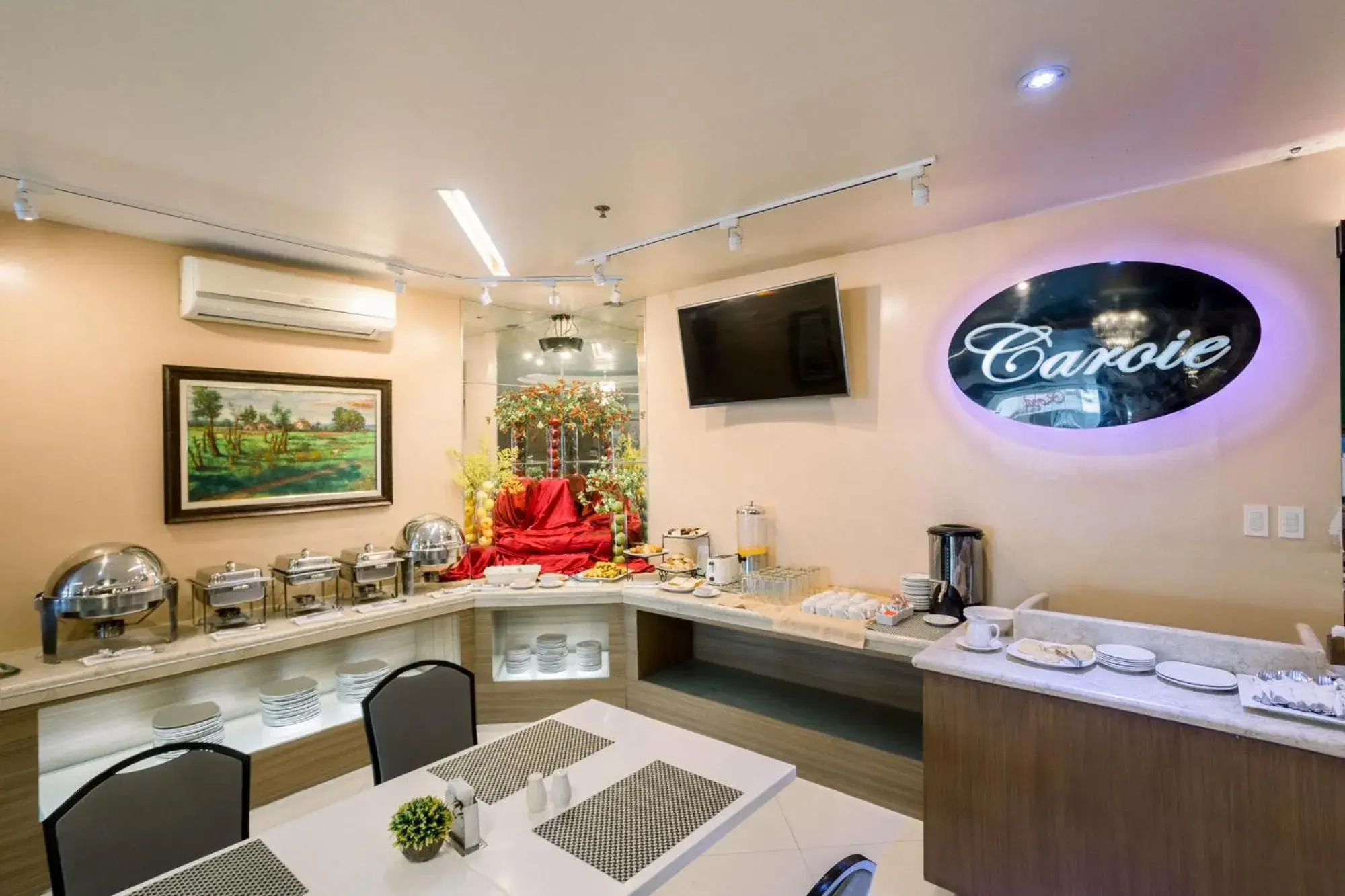 Restaurant/places to eat in Allure Hotel & Suites Restaurant/places to eat in Allure Hotel & Suites