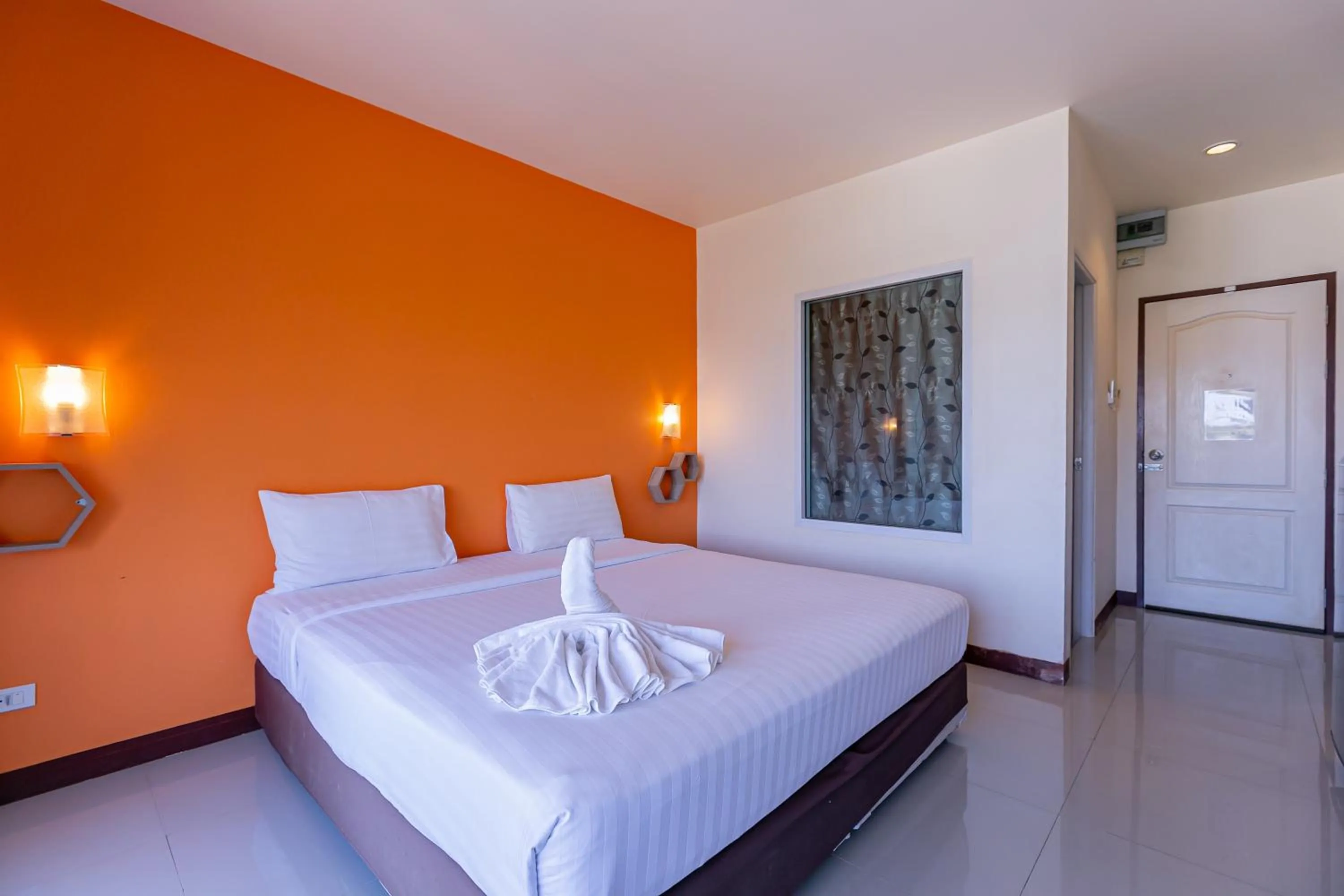 Bedroom, Bed in Panwalee Hotel