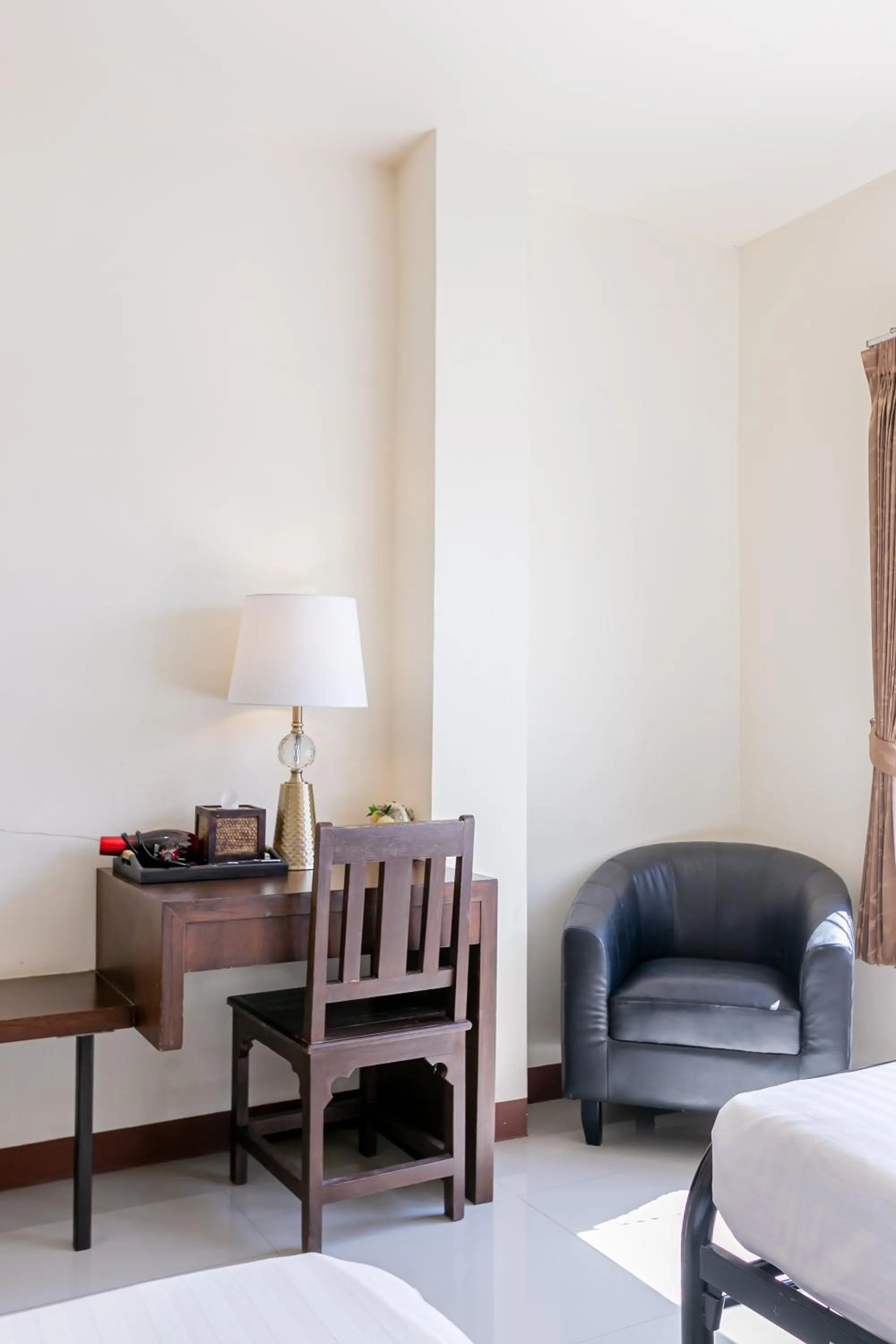 Seating area in Panwalee Hotel