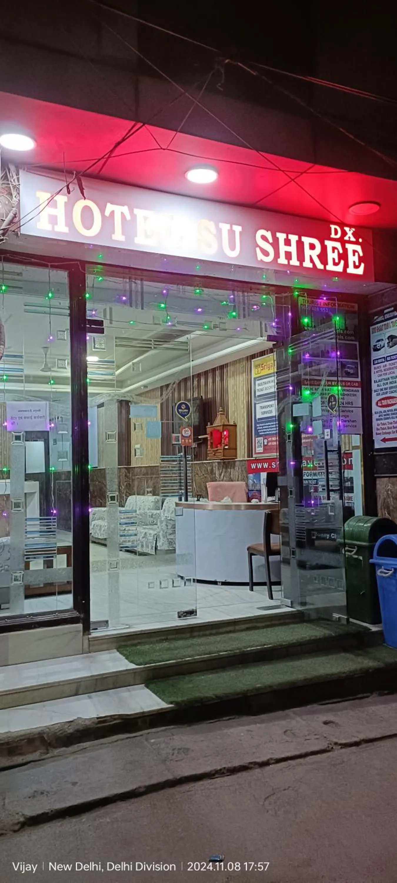 Property building in Hotel Su Shree Continental Dx Near New Delhi Railway Station