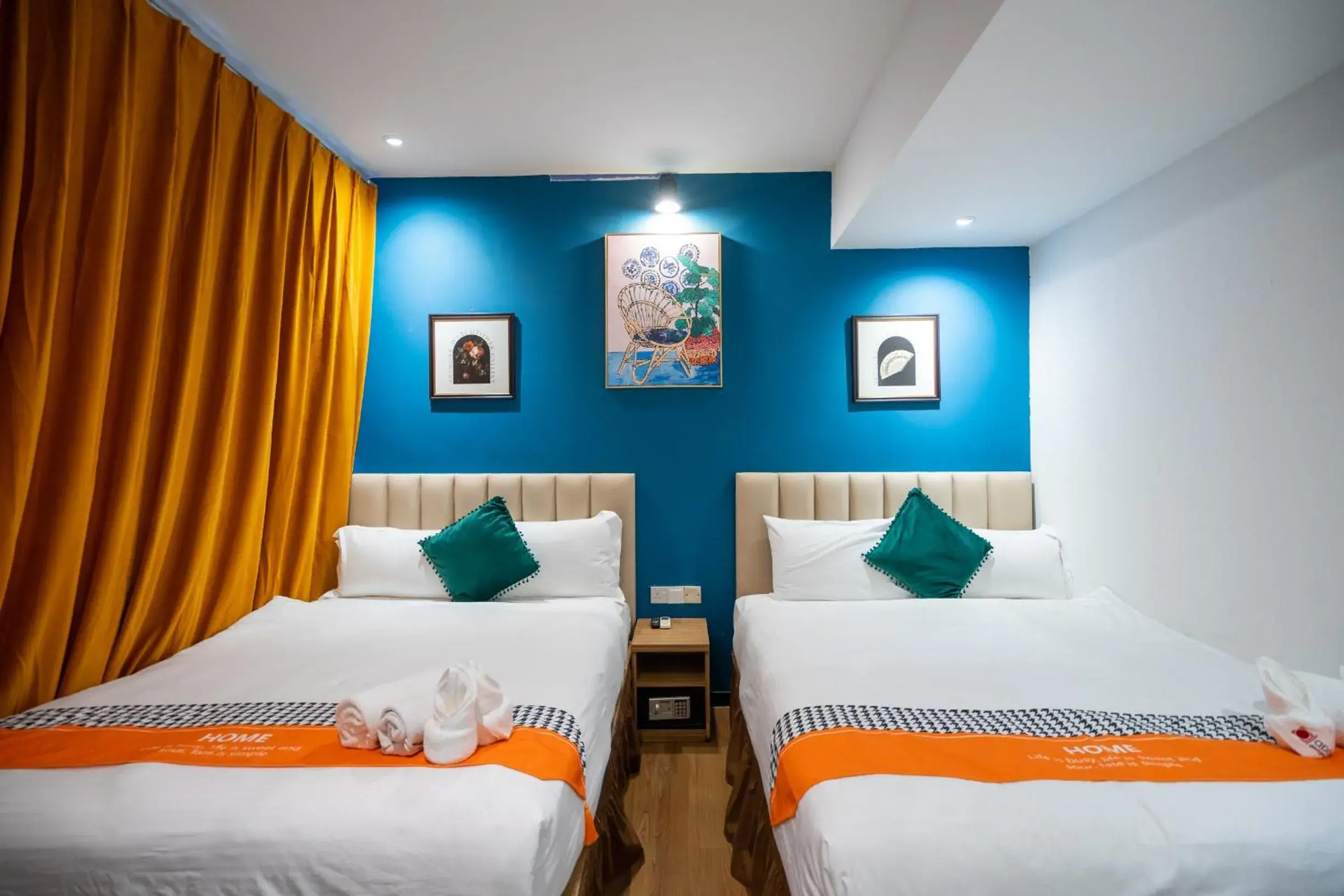 Bed in Apollo Inn Bed in Apollo Inn