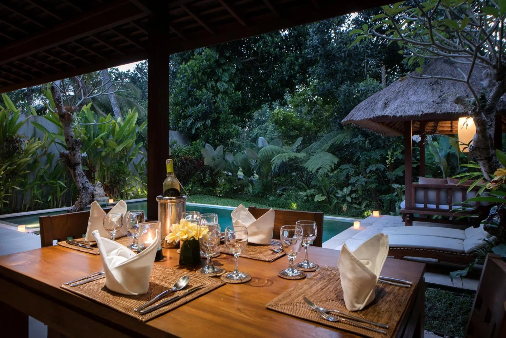 Dining area in Santun Luxury Private Villas
