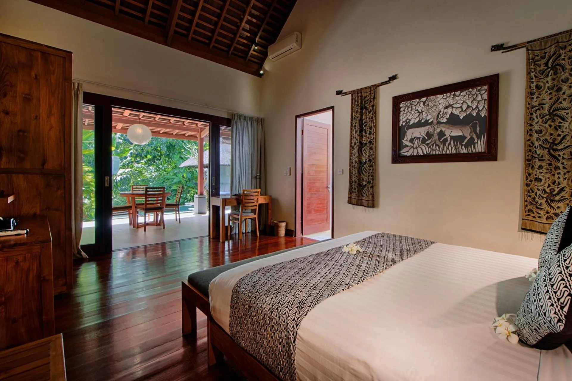 Photo of the whole room, Bed in Santun Luxury Private Villas