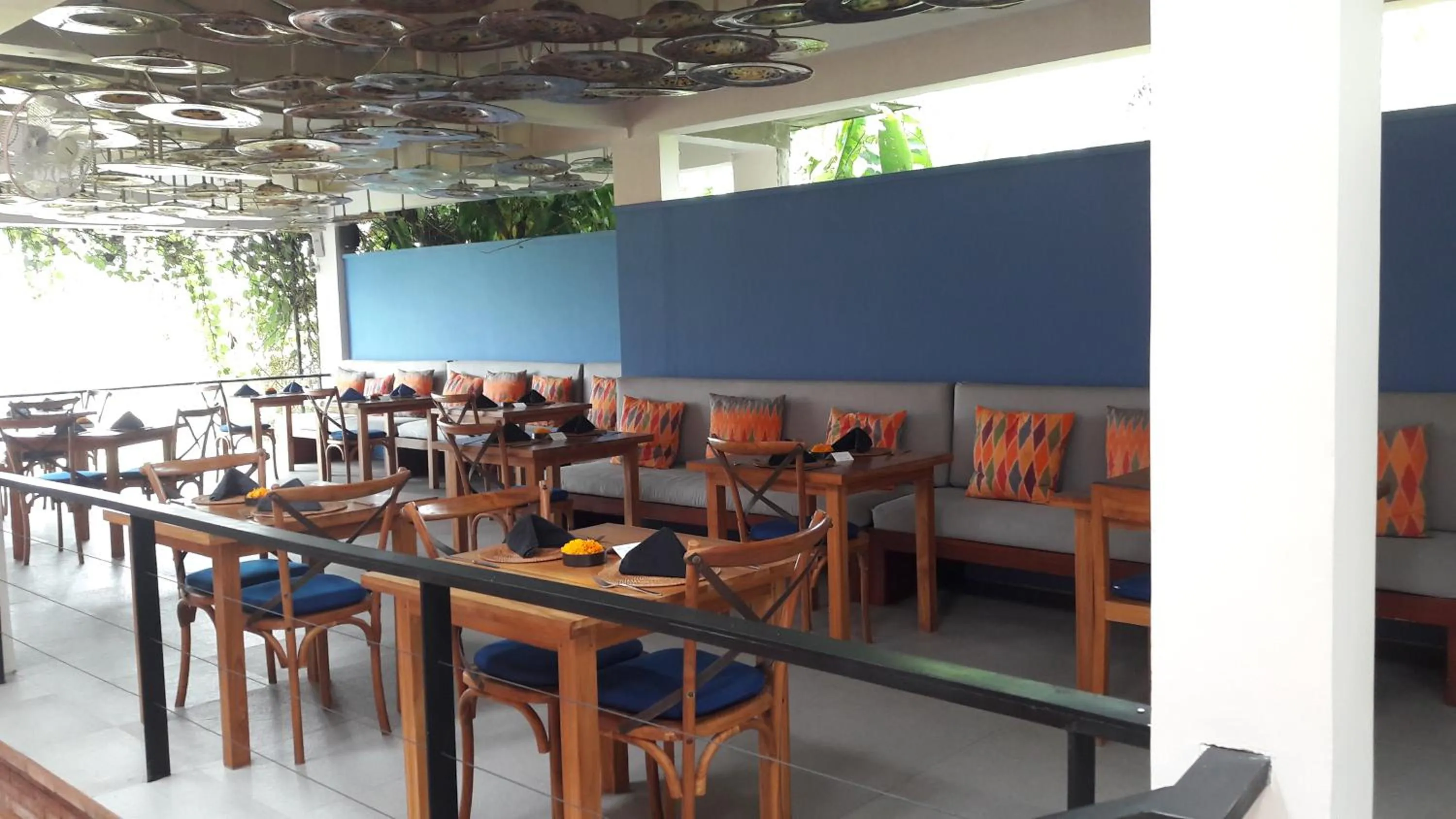 Restaurant/places to eat in Santun Luxury Private Villas