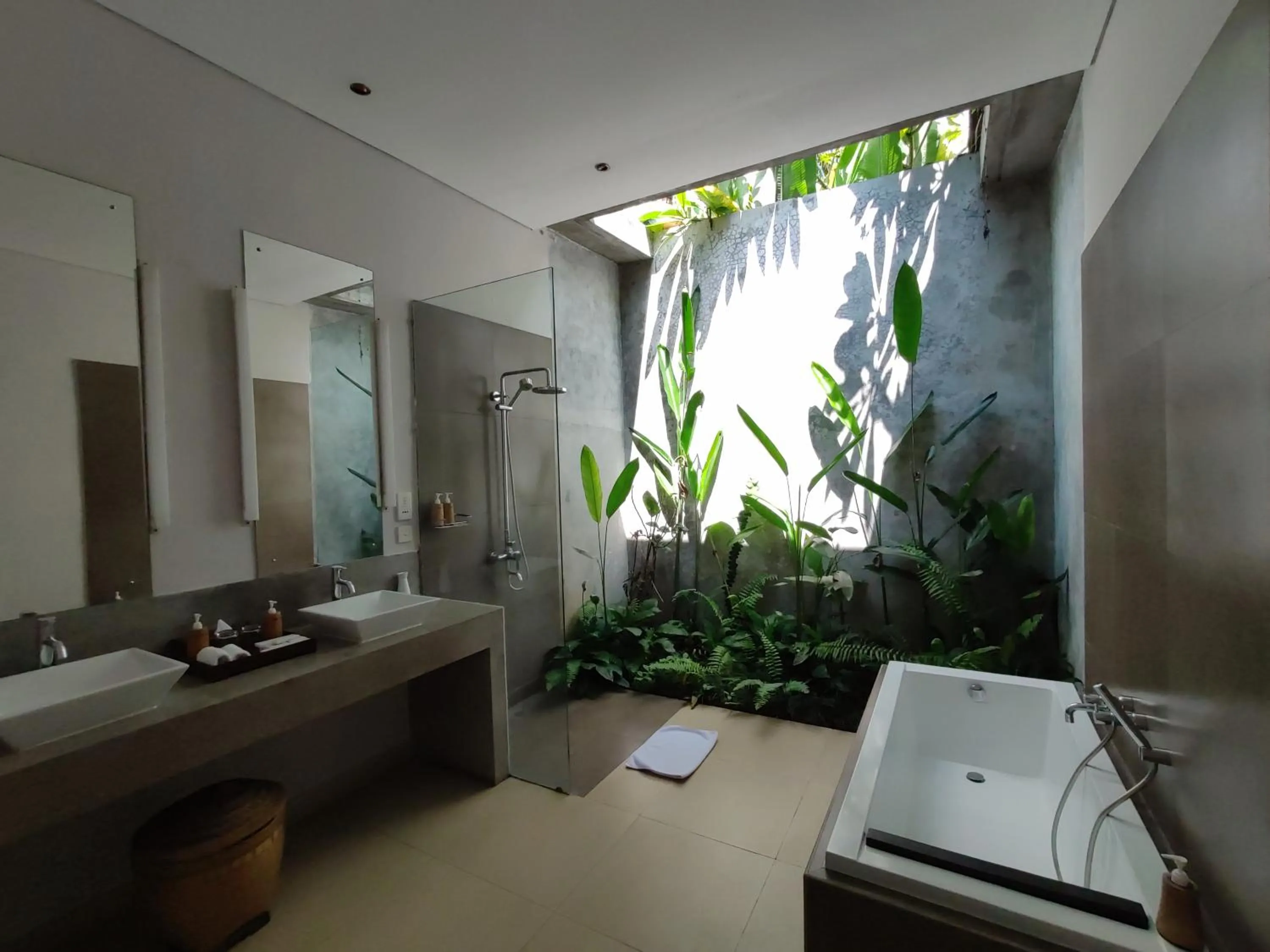 Bathroom in Santun Luxury Private Villas