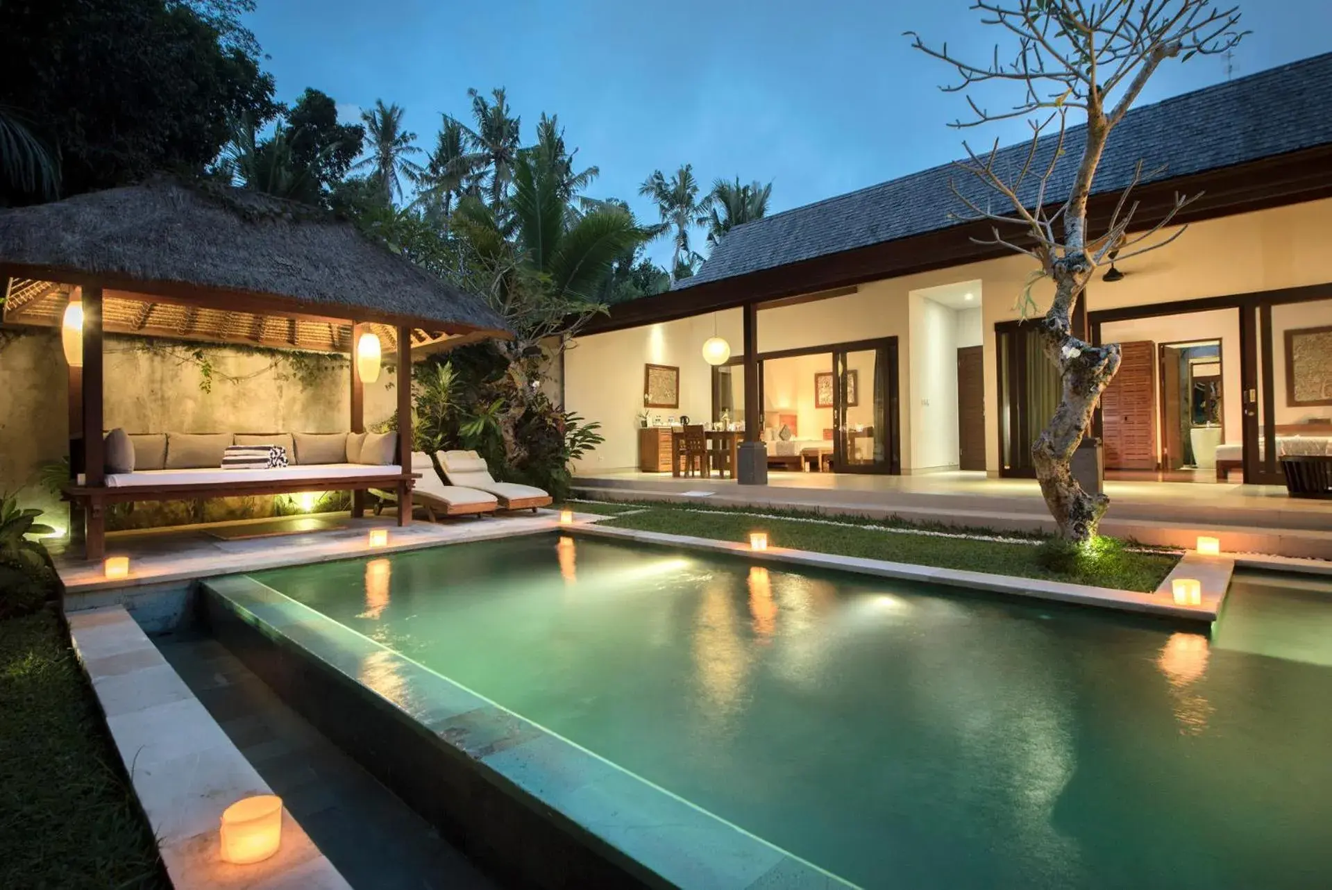 Swimming pool in Santun Luxury Private Villas Swimming pool in Santun Luxury Private Villas
