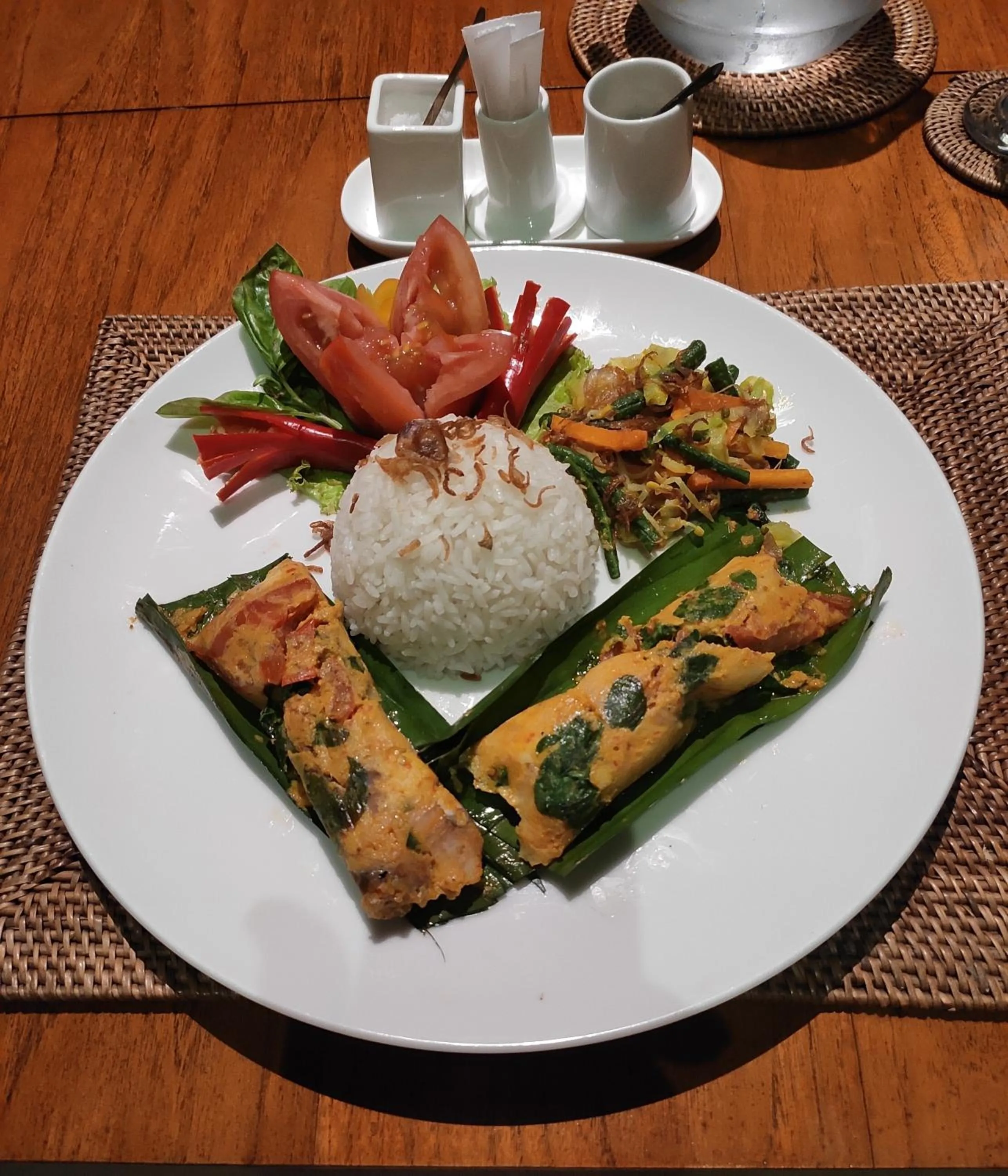 Food and drinks in Santun Luxury Private Villas