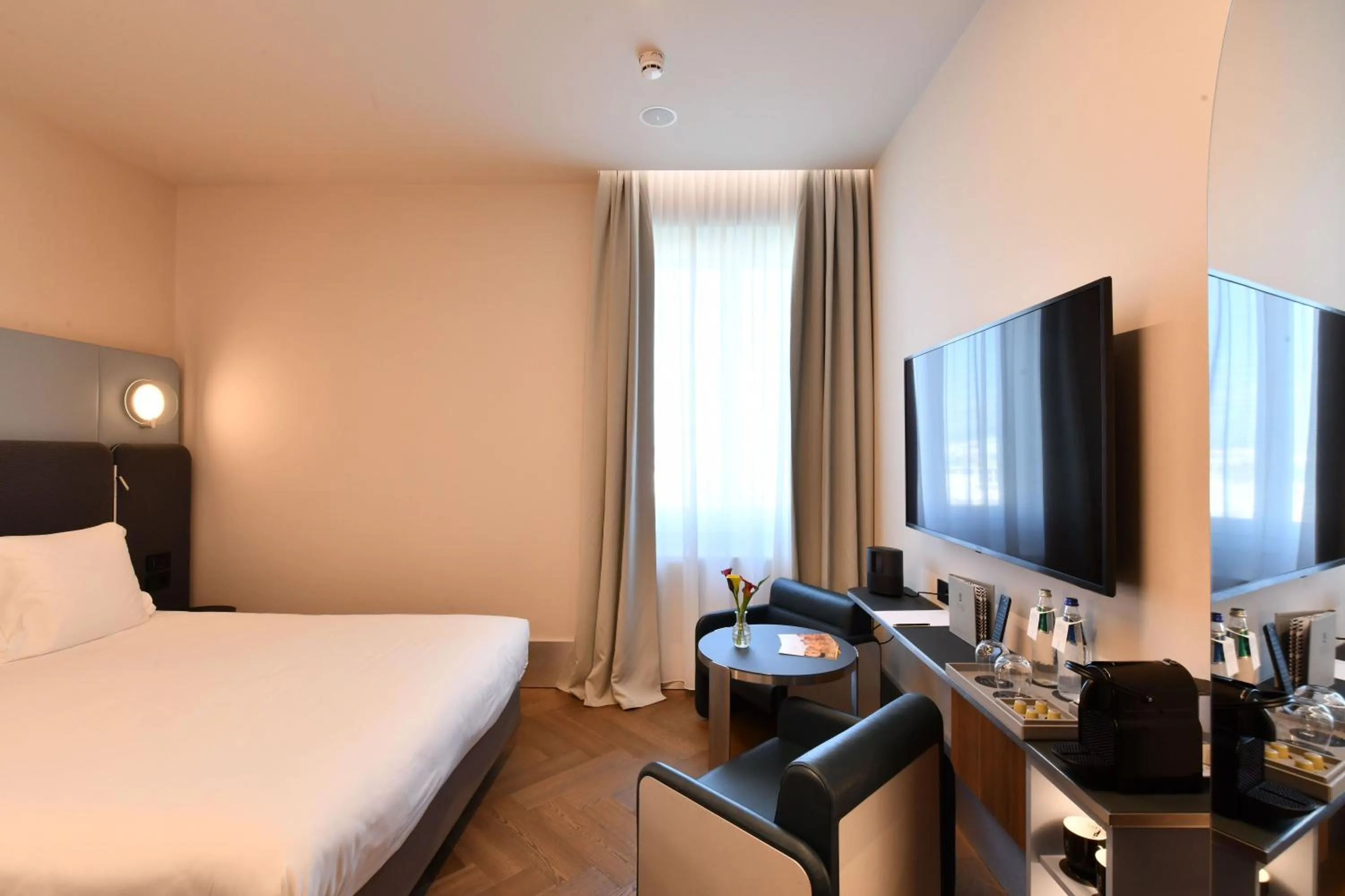 Bedroom, Bed in Palazzo Tirso MGallery Cagliari