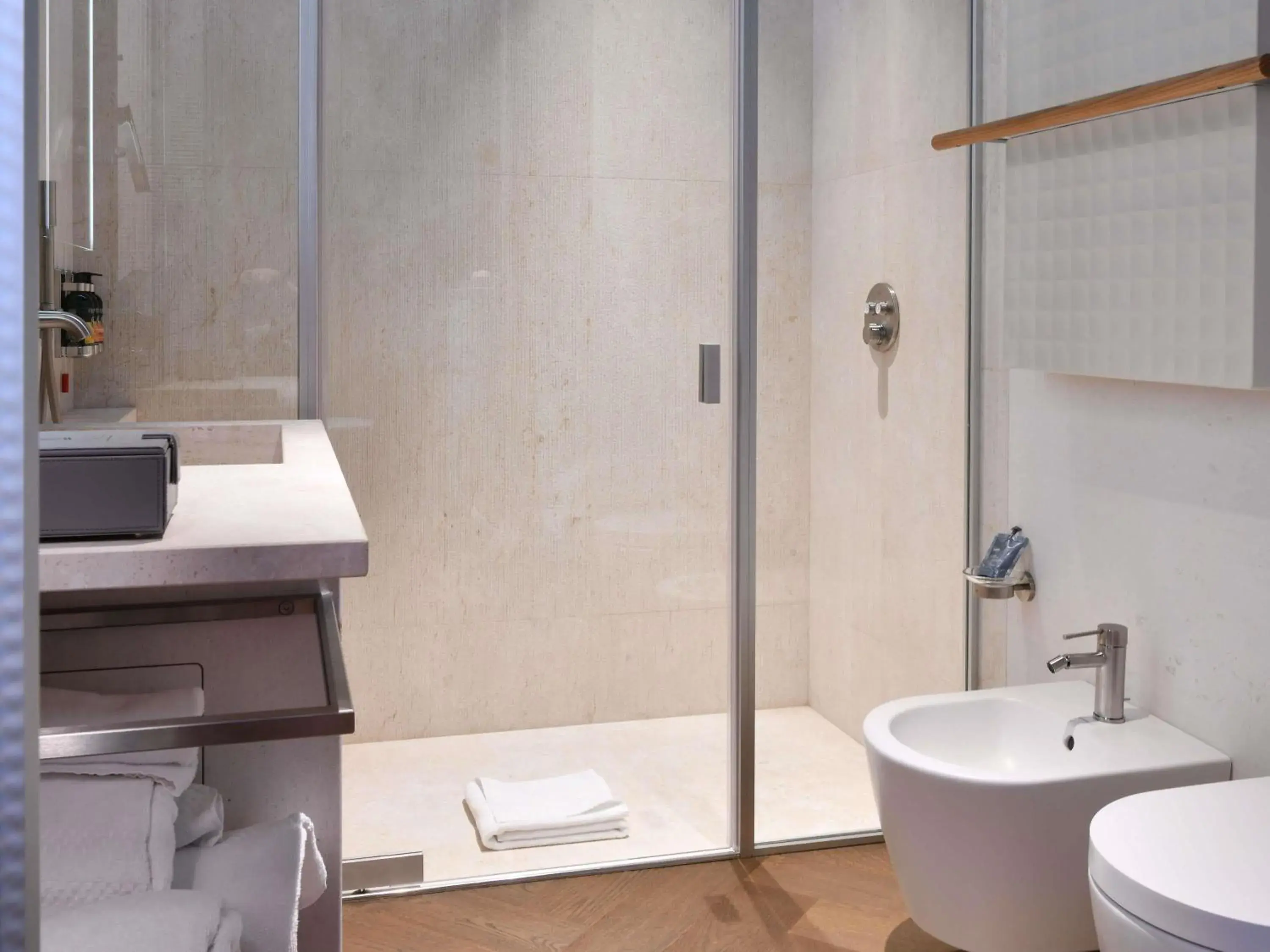 Classic Room - single occupancy in Palazzo Tirso MGallery Cagliari Classic Room - single occupancy in Palazzo Tirso MGallery Cagliari