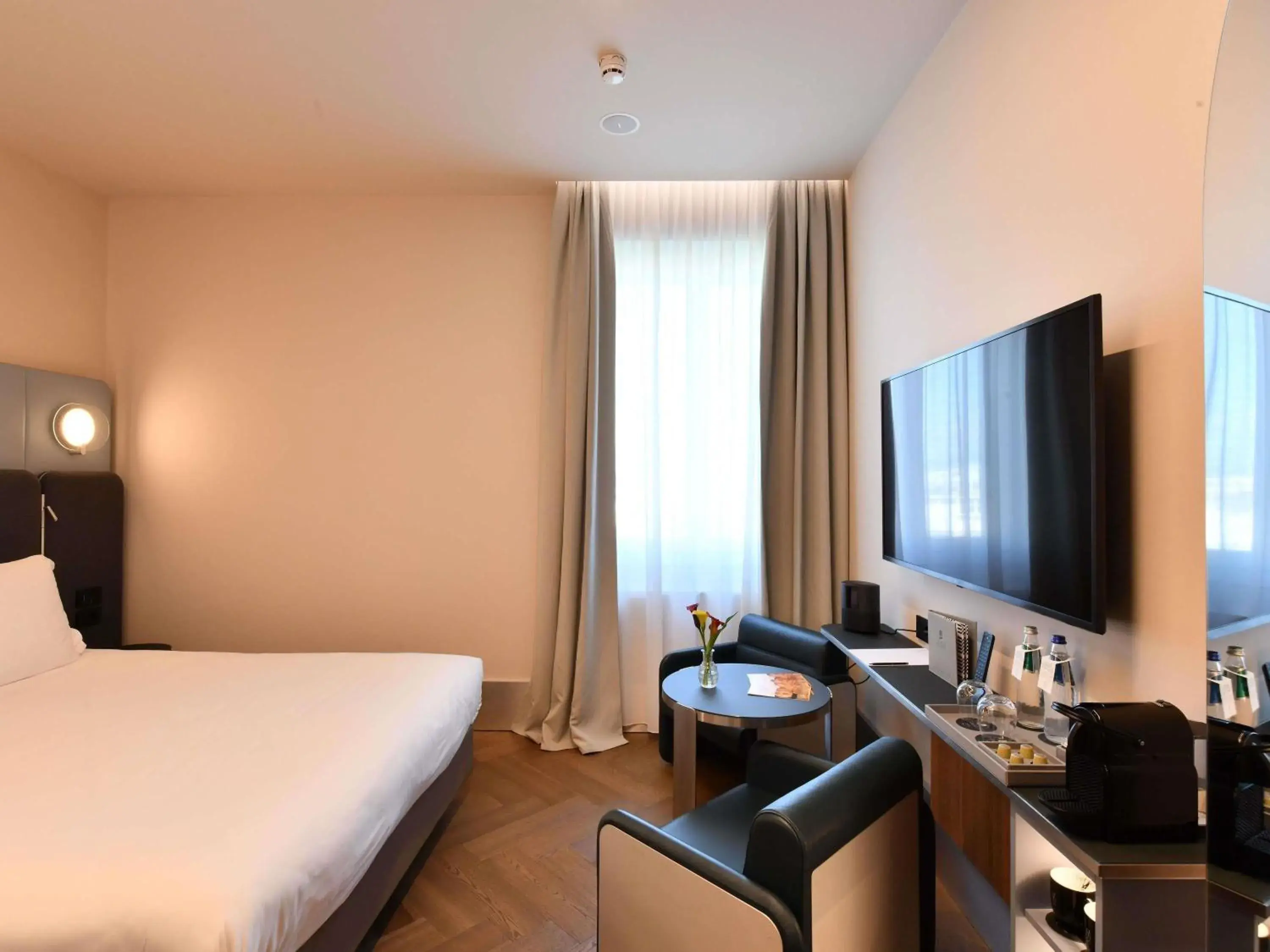 Bedroom, Bed in Palazzo Tirso MGallery Cagliari Bedroom, Bed in Palazzo Tirso MGallery Cagliari