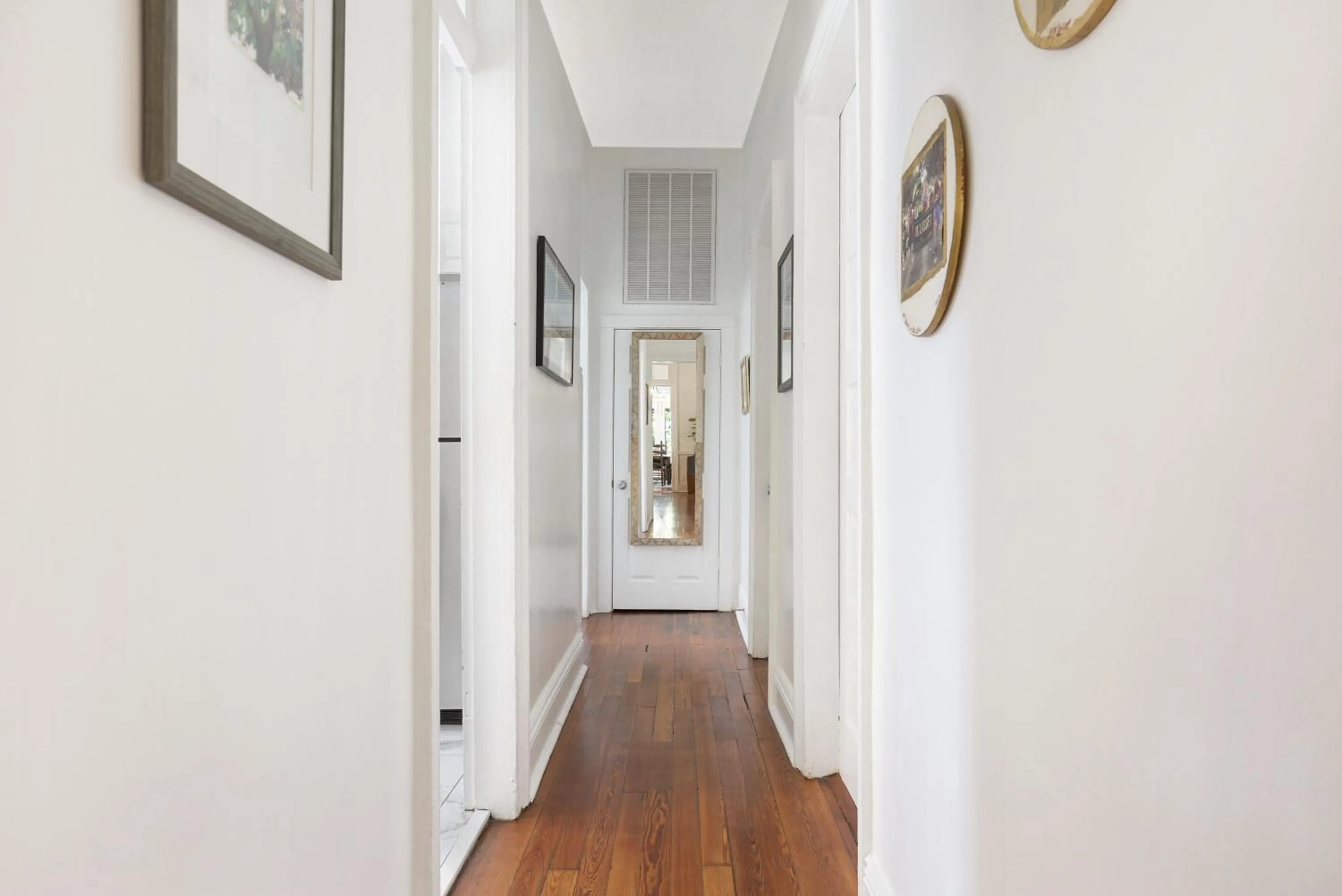 Area and facilities in Uptown Spacious 4BD/3BA with Historic Charm