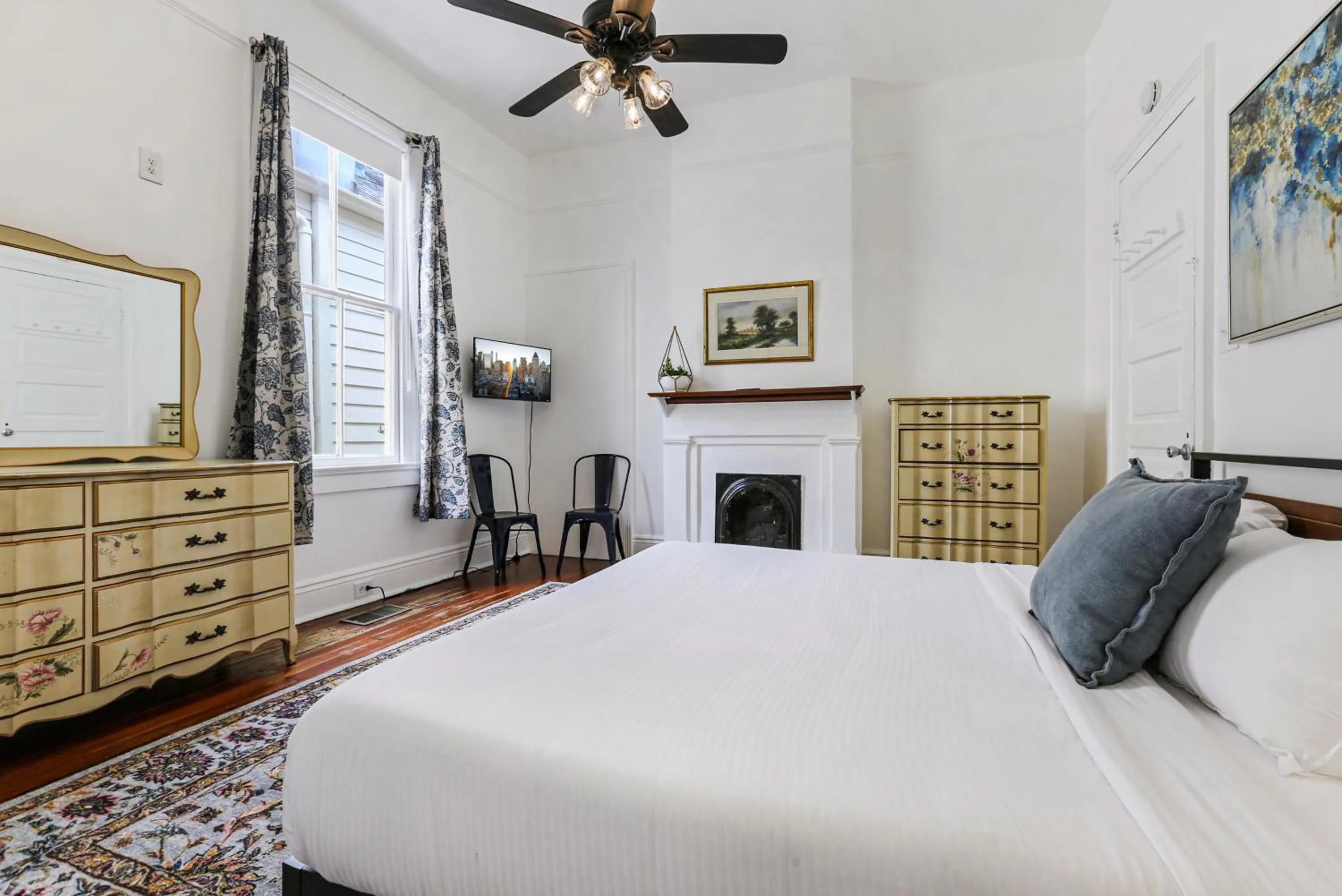 Bedroom, Bed in Uptown Spacious 4BD/3BA with Historic Charm
