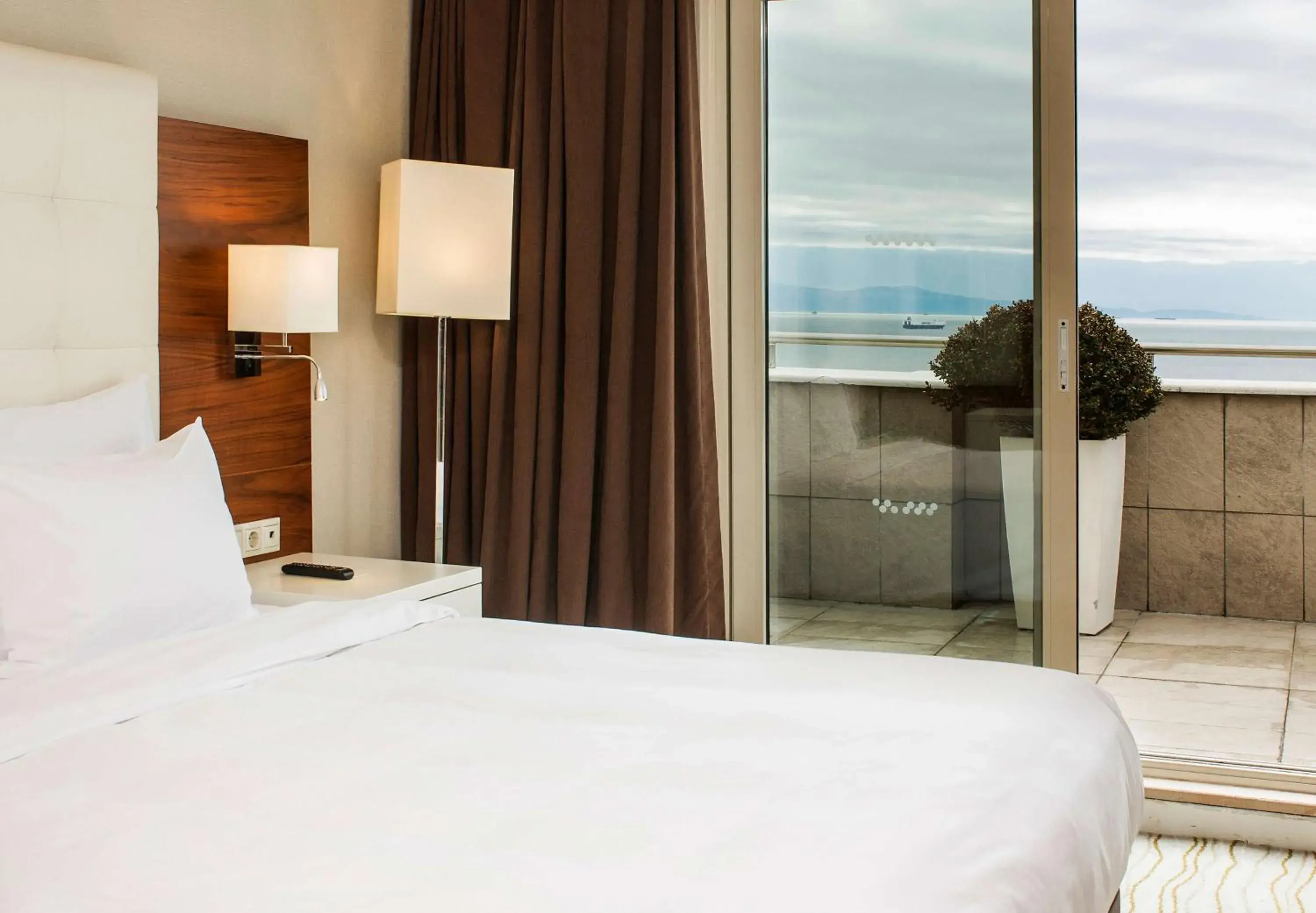 View (from property/room), Bed in Radisson Hotel President Old Town Istanbul View (from property/room), Bed in Radisson Hotel President Old Town Istanbul