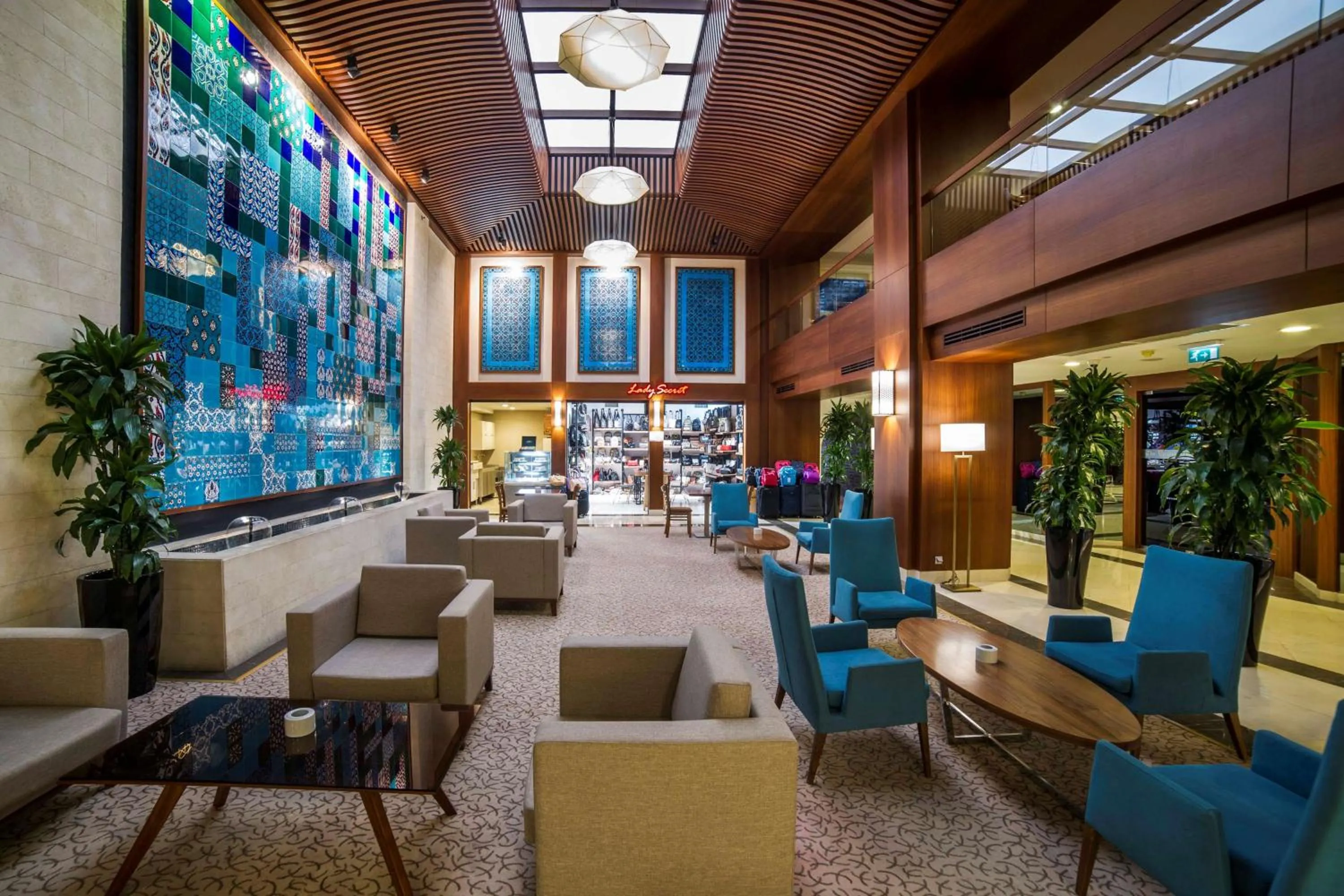 On-site shops in Radisson Hotel President Old Town Istanbul