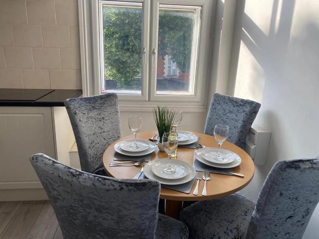 De Luxe Aparthotel