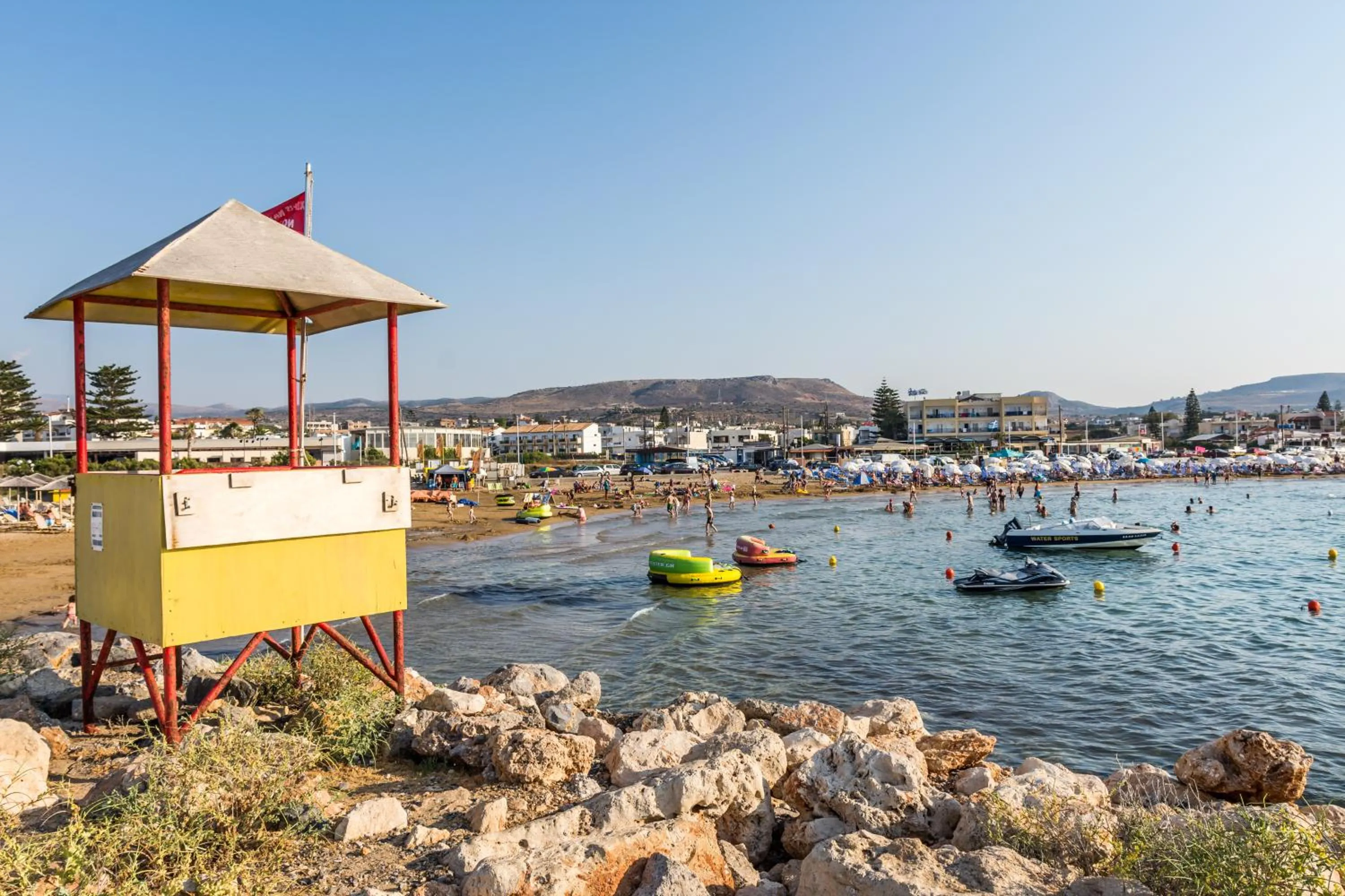 Beach in Evdokia Suites
