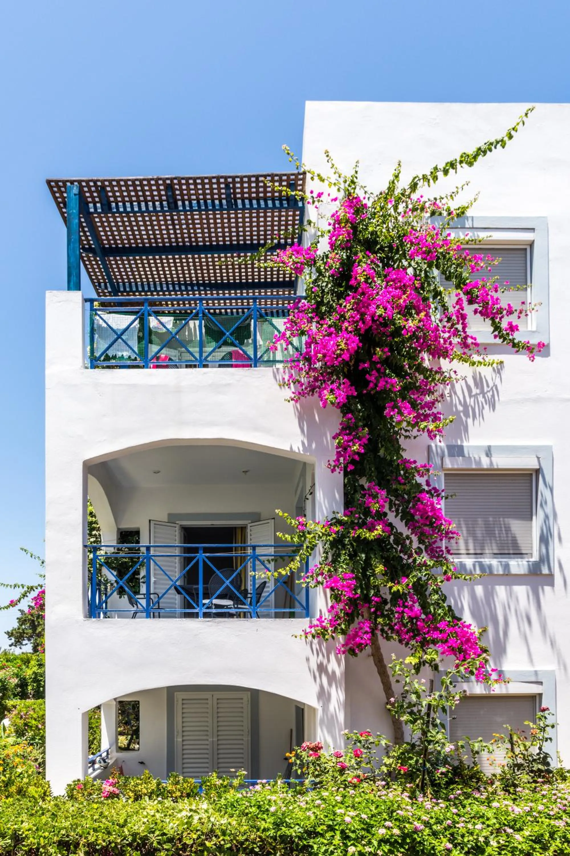 Property building in Evdokia Suites