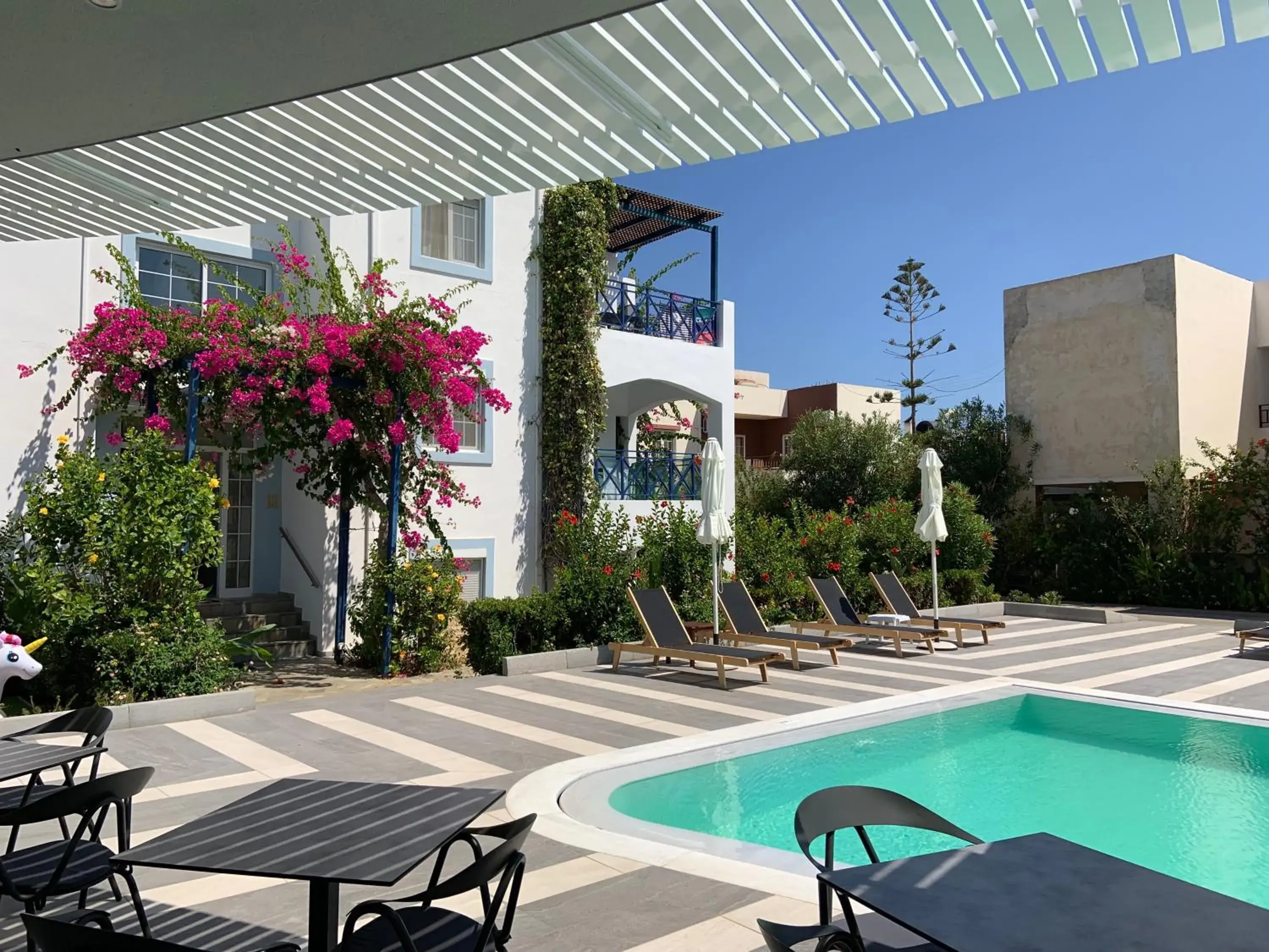 Property building in Evdokia Suites Property building in Evdokia Suites