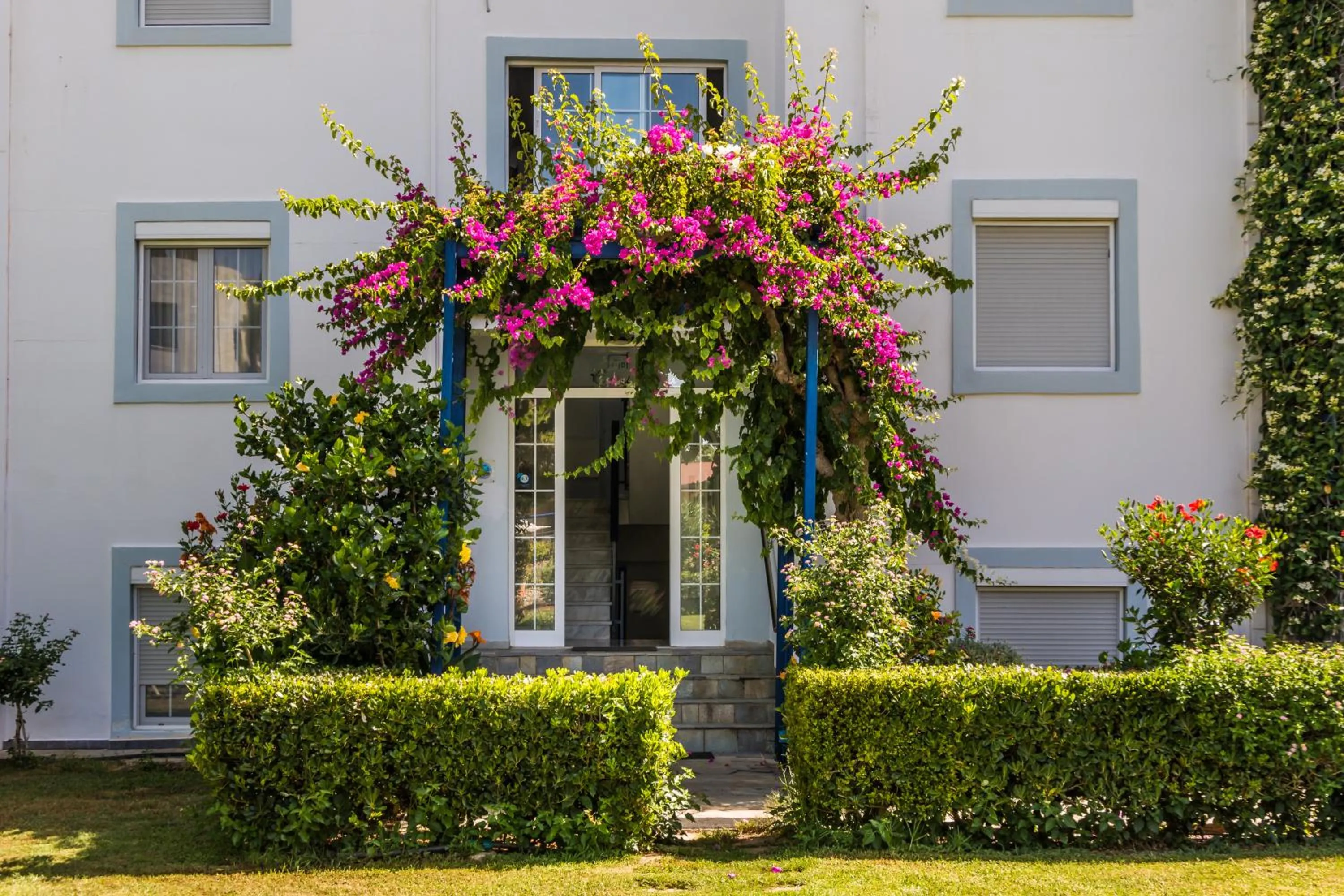 Facade/entrance in Evdokia Suites