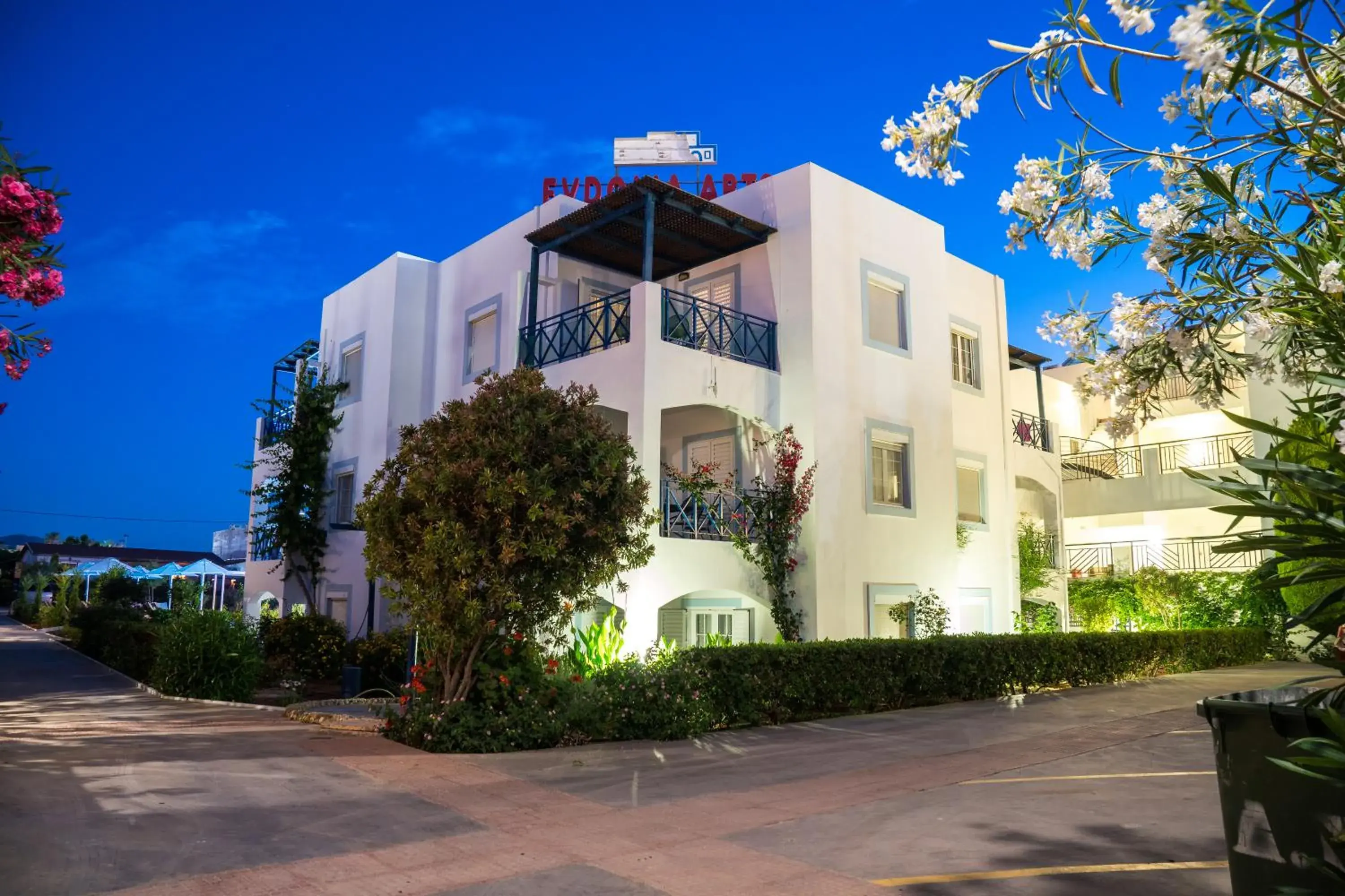 Property building in Evdokia Suites Property building in Evdokia Suites