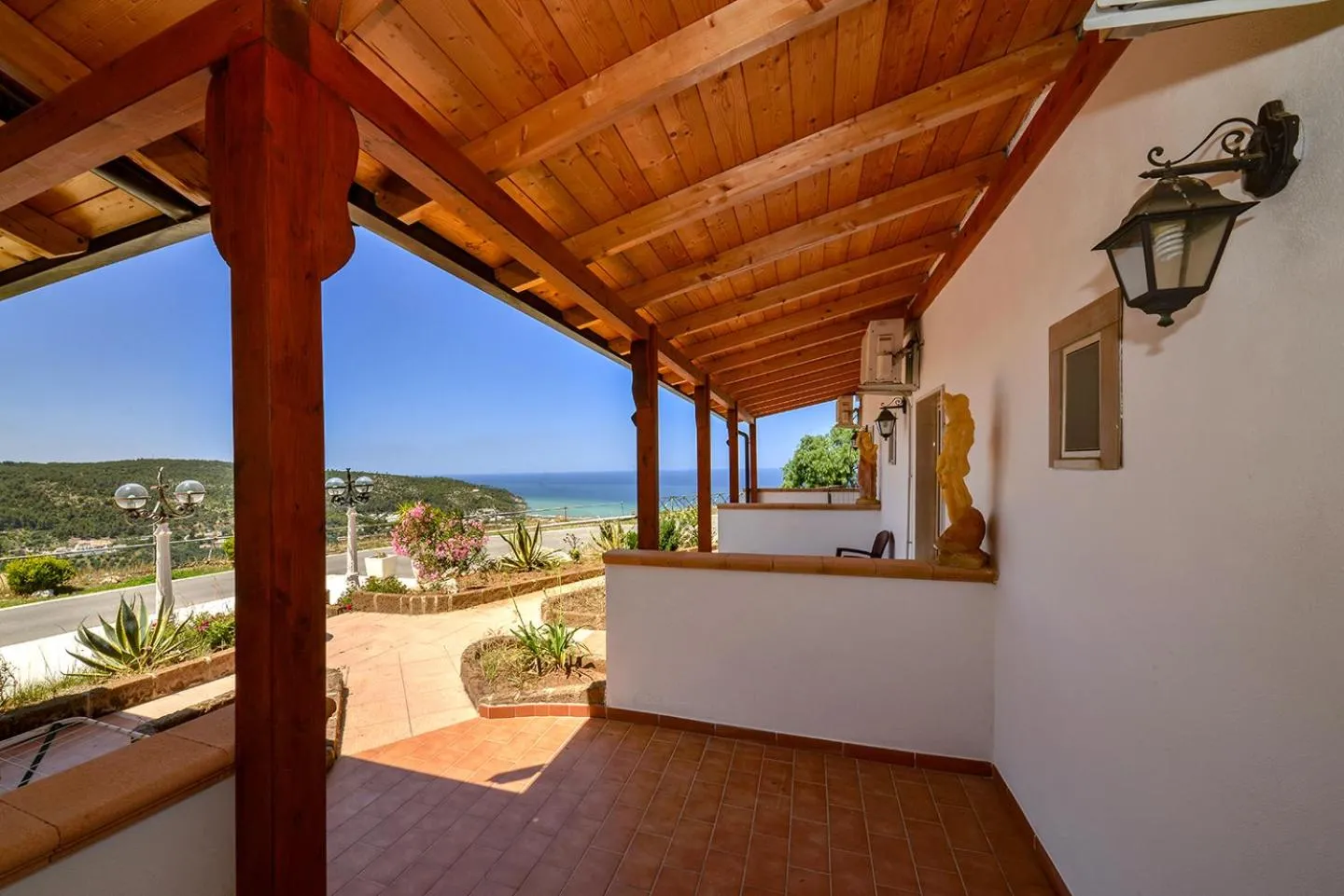 Garden view in L'Antico Carrettiere