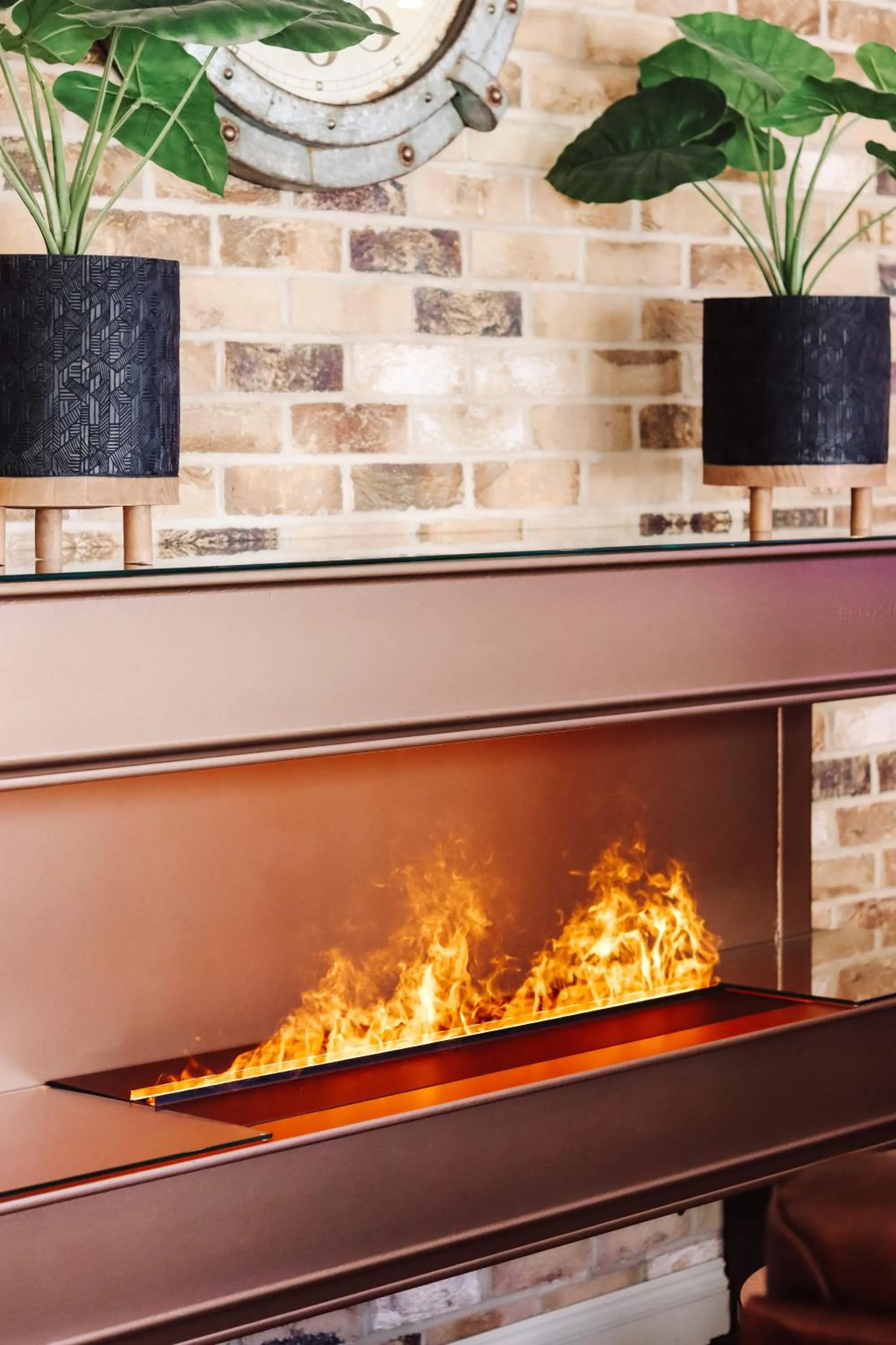 flat iron in Y Seler