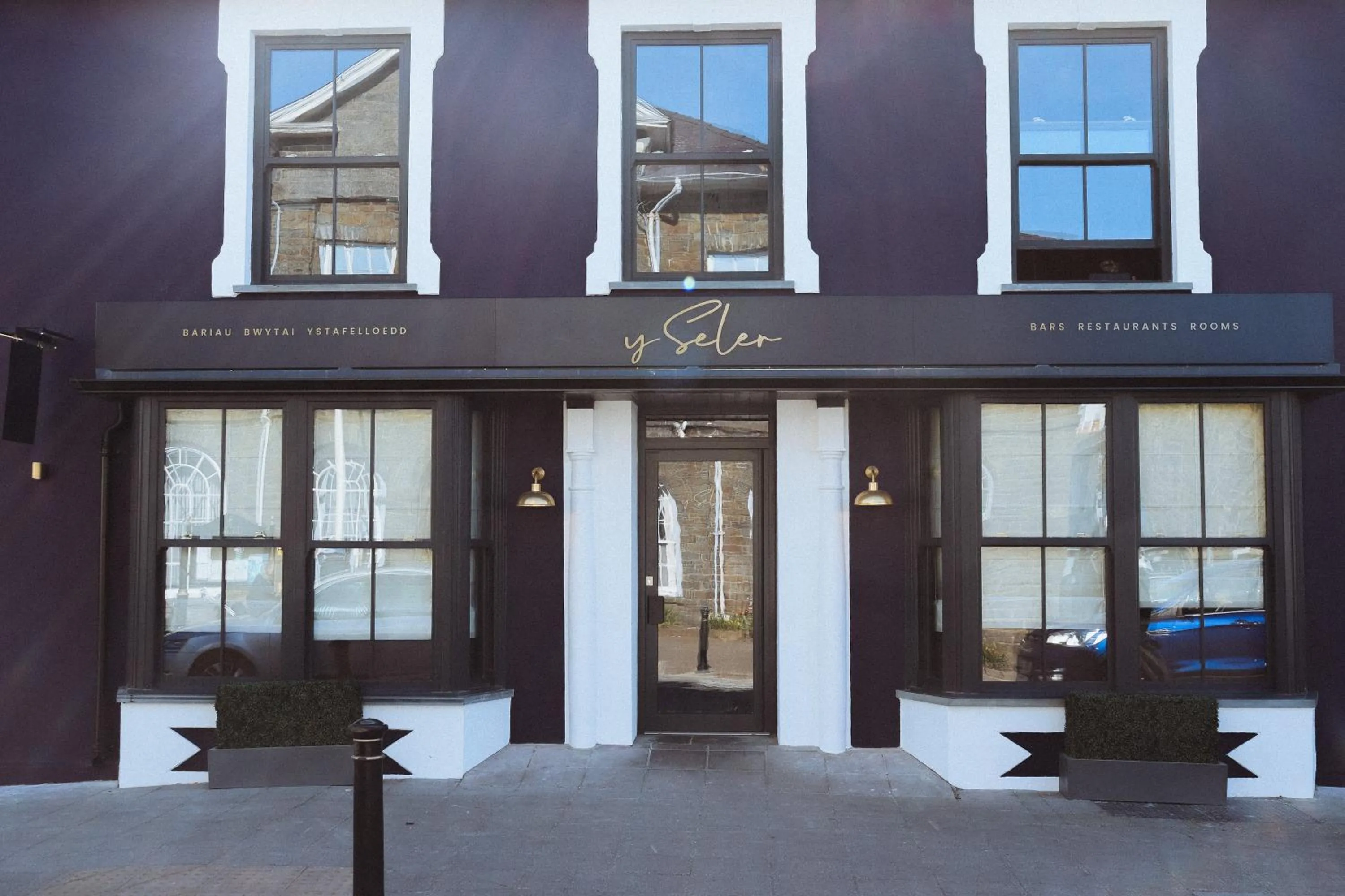 Property building in Y Seler