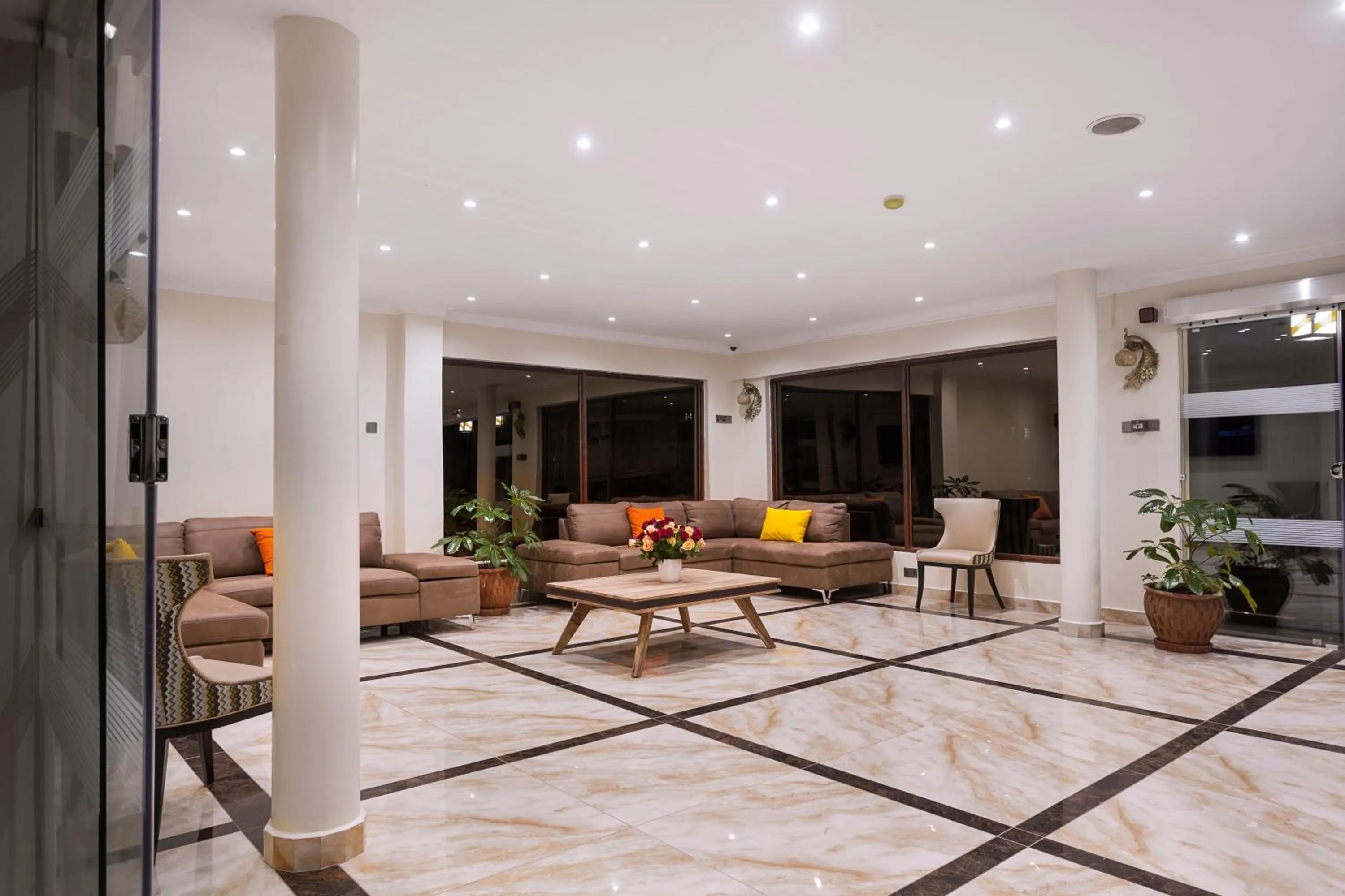 Lobby or reception in West Lerruat Hotel