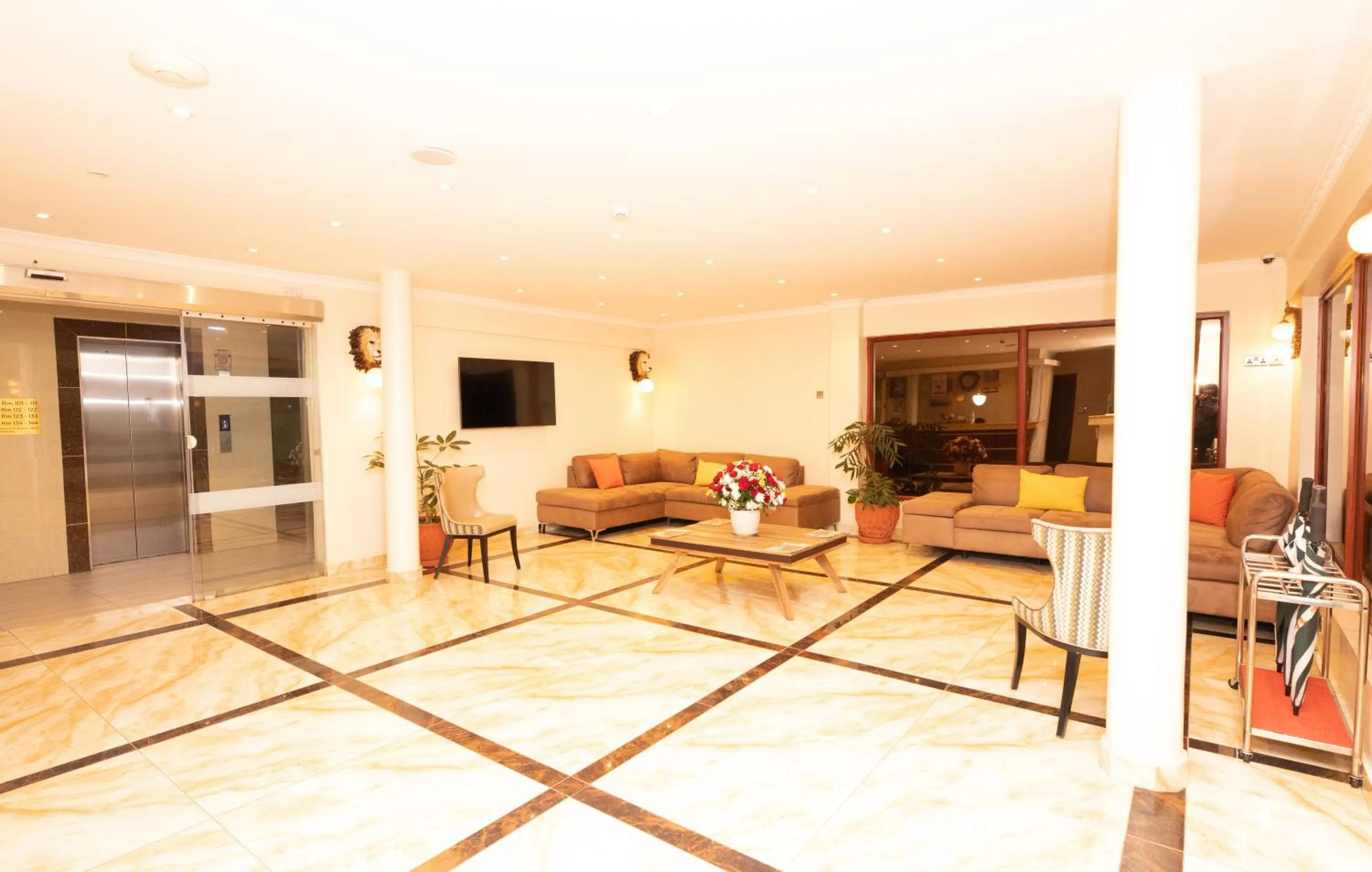 Lobby or reception in West Lerruat Hotel