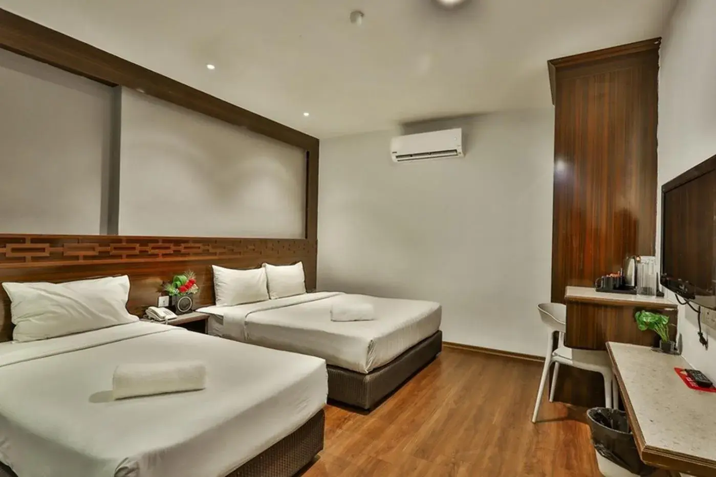 Deluxe Triple Room in Q Collection Macalister formerly known as Apple Hotel Penang Deluxe Triple Room in Q Collection Macalister formerly known as Apple Hotel Penang