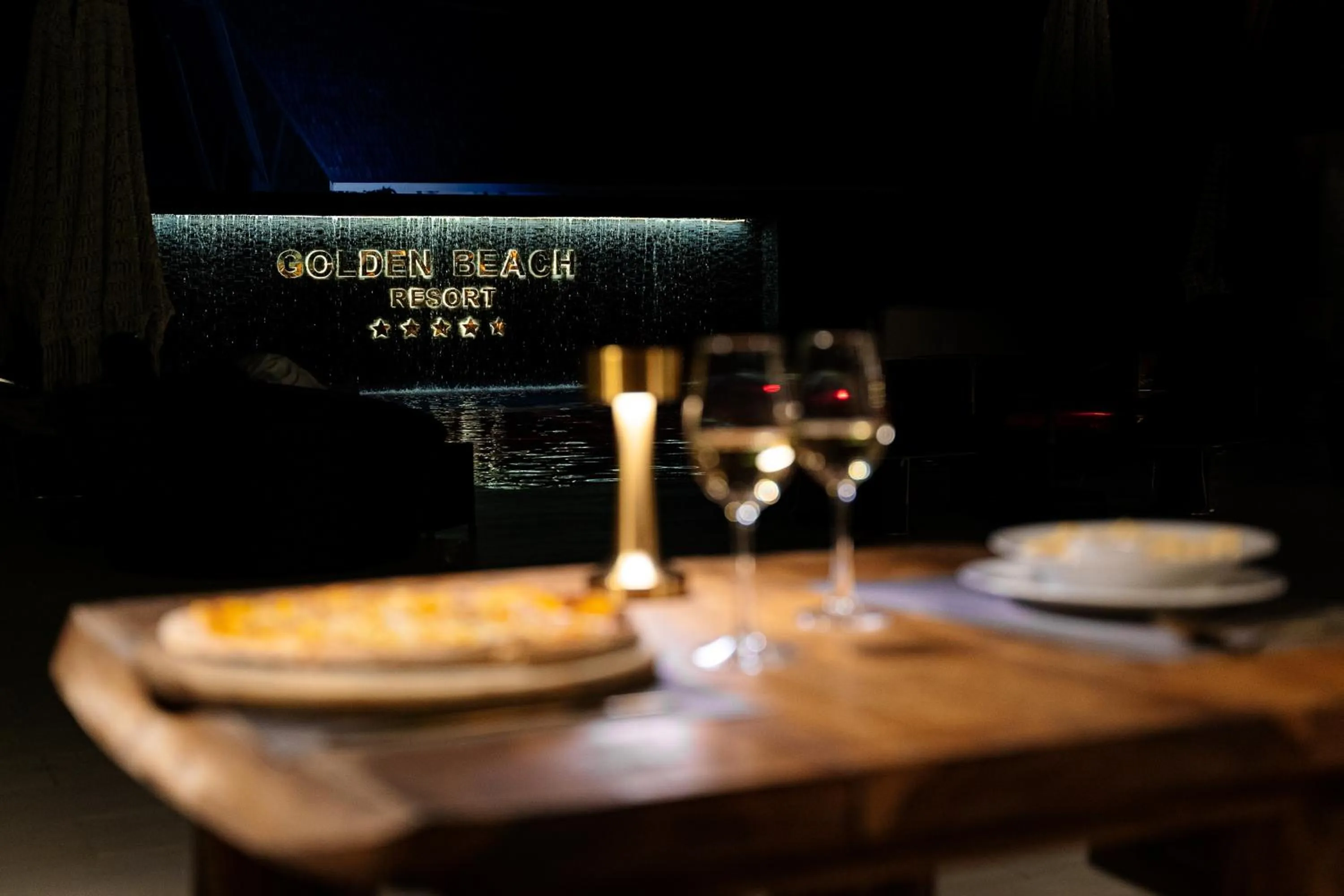 Food and drinks in Golden Beach Resort