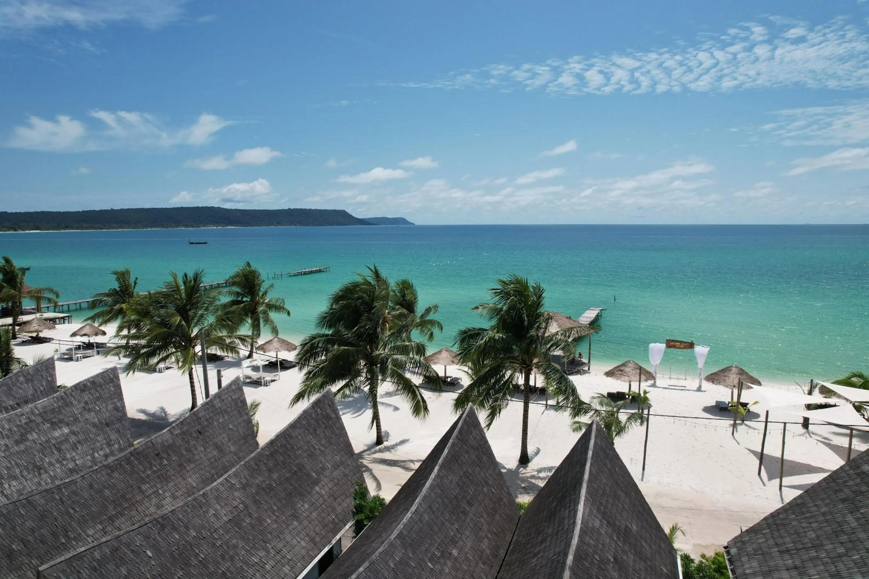 Property building in Golden Beach Resort