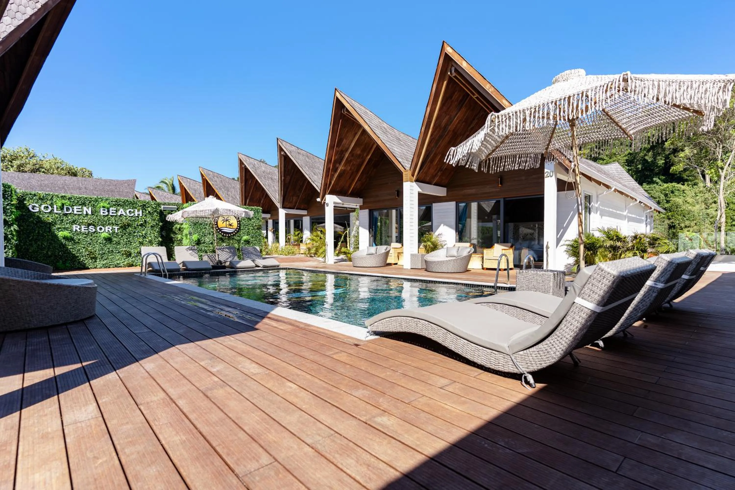 Pool view in Golden Beach Resort