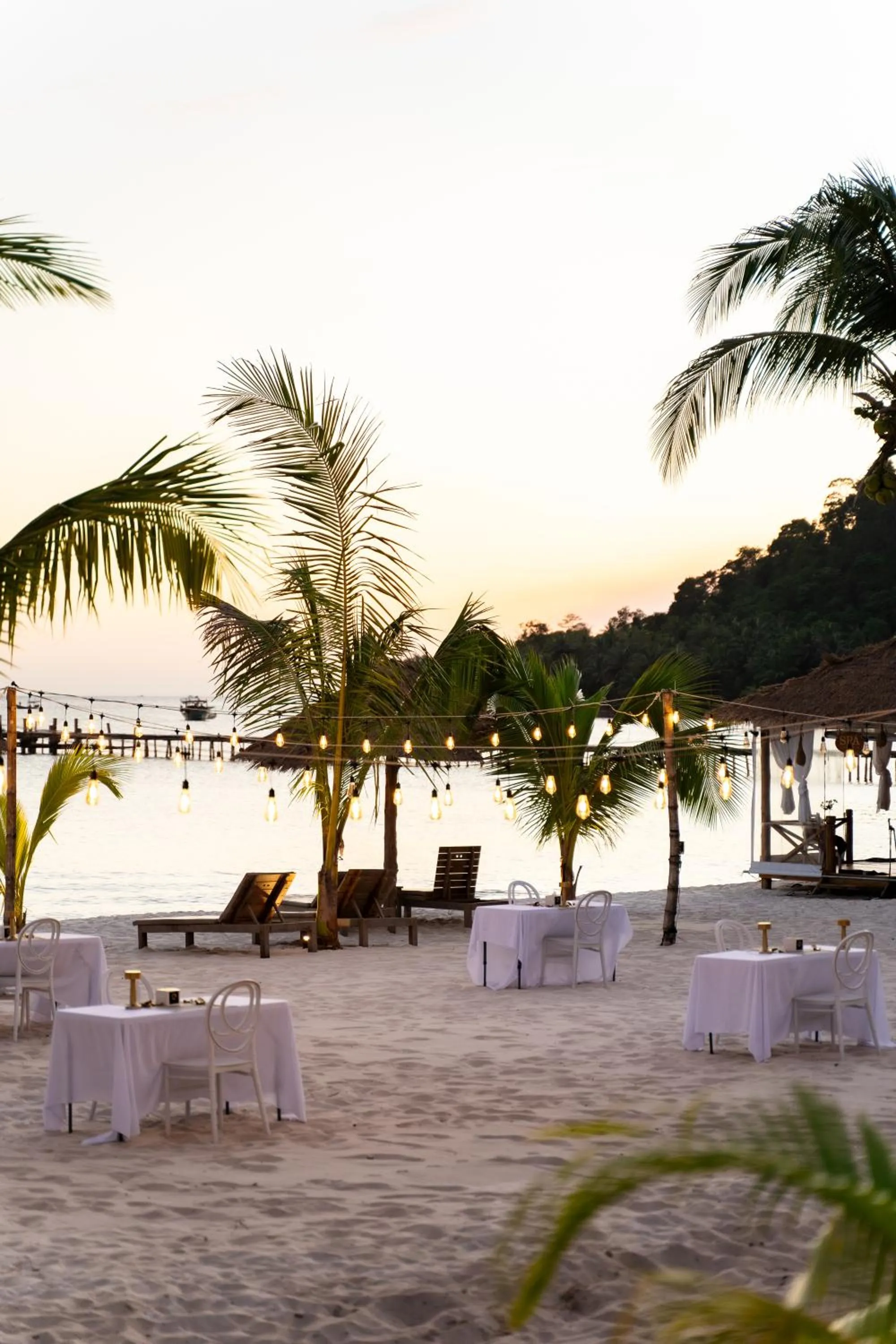 Beach in Golden Beach Resort