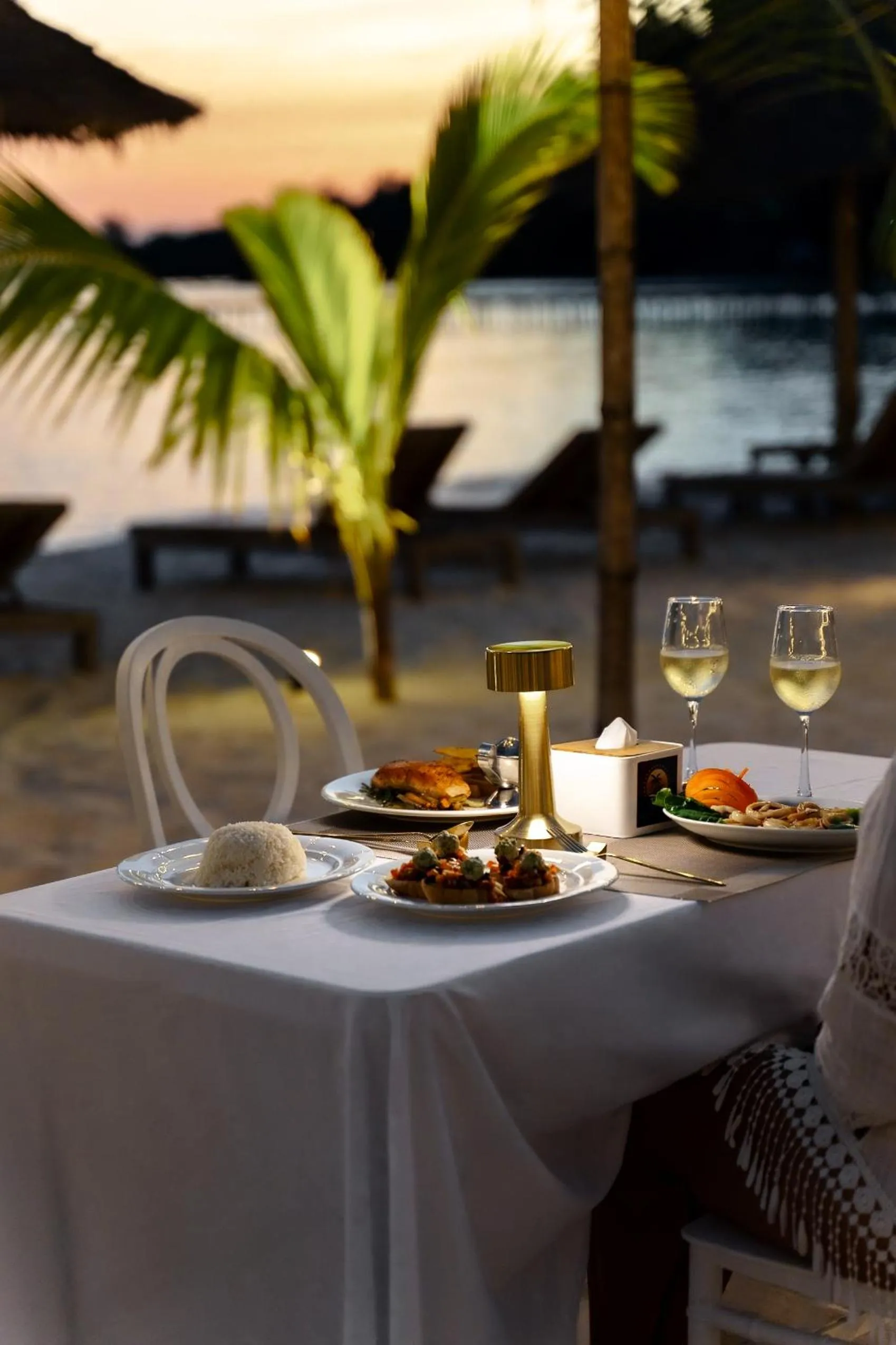 Food and drinks in Golden Beach Resort