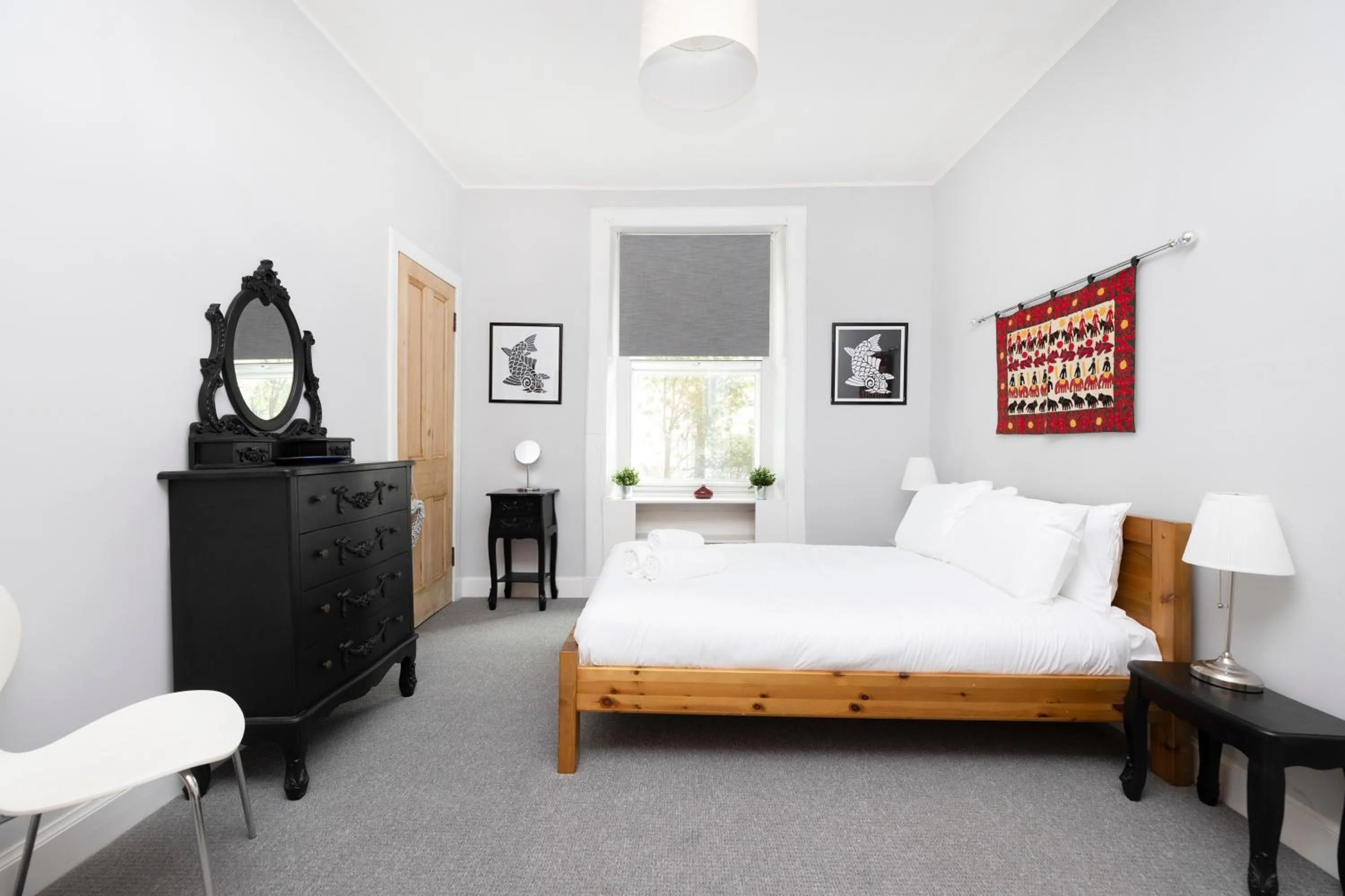 JOIVY Charming Apartment near Leith Links with Patio