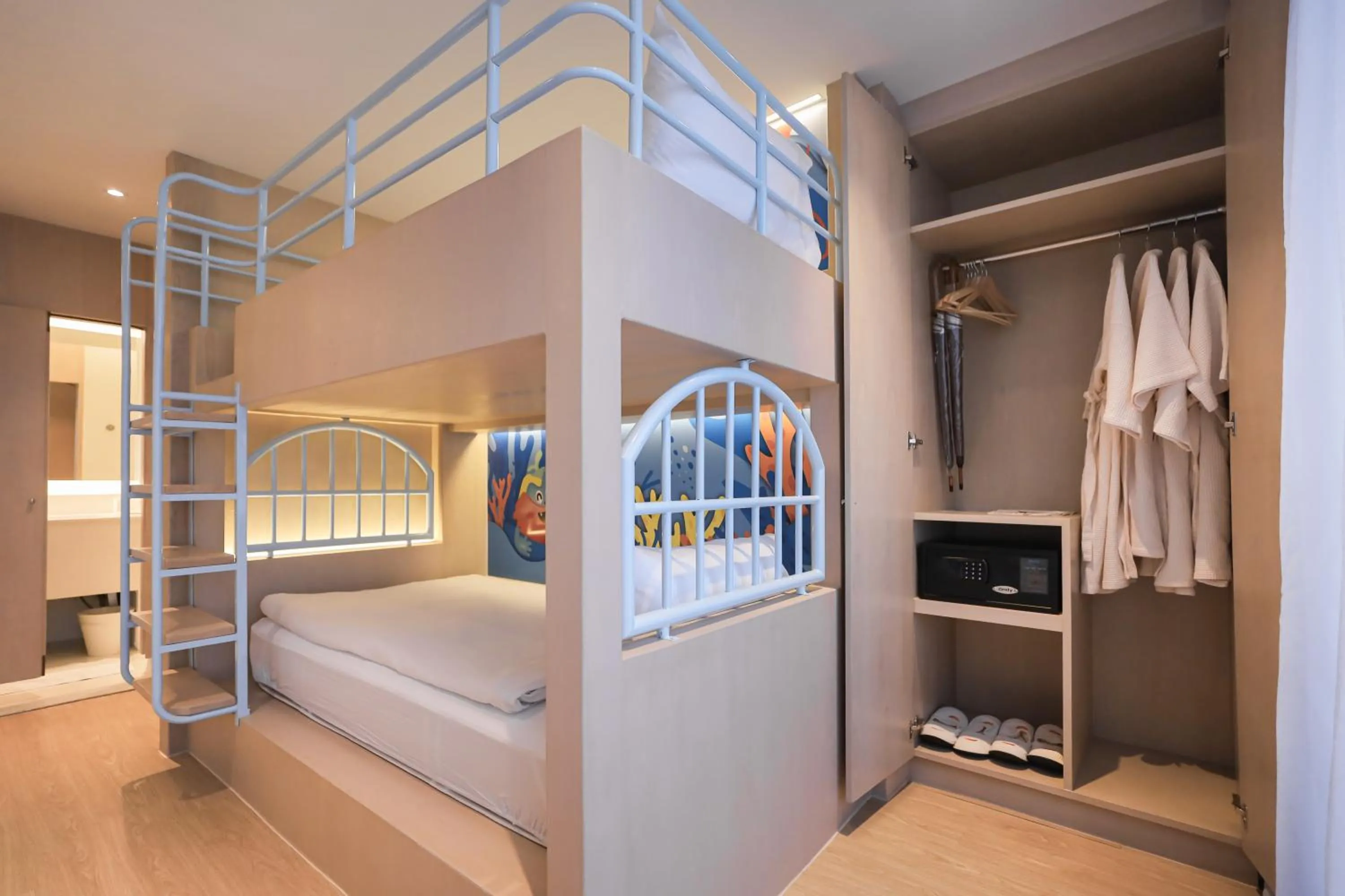 Bed in Balcony Seaside Sriracha Hotel & Serviced Apartments