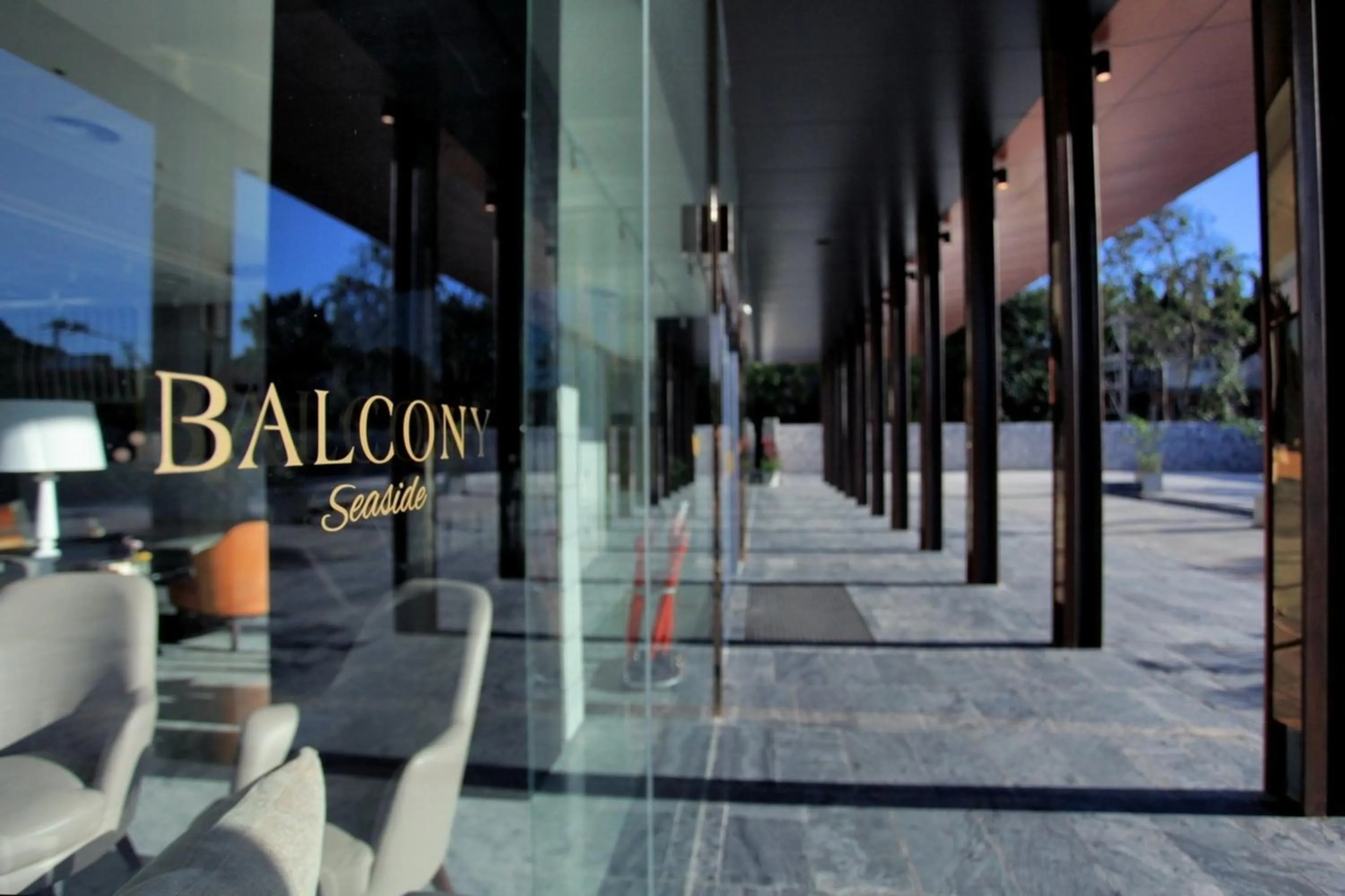 Day in Balcony Seaside Sriracha Hotel & Serviced Apartments