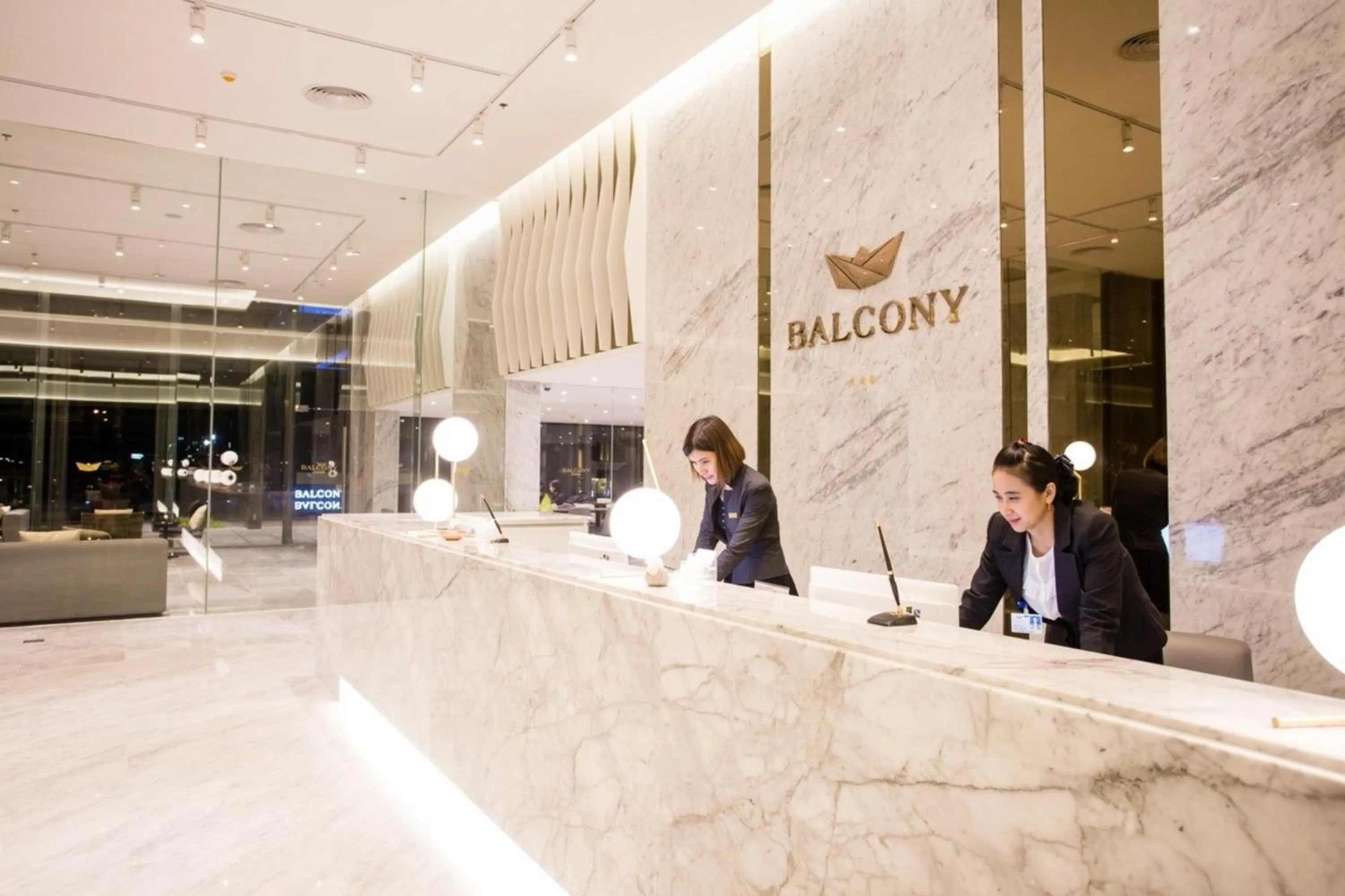 Lobby or reception in Balcony Seaside Sriracha Hotel & Serviced Apartments