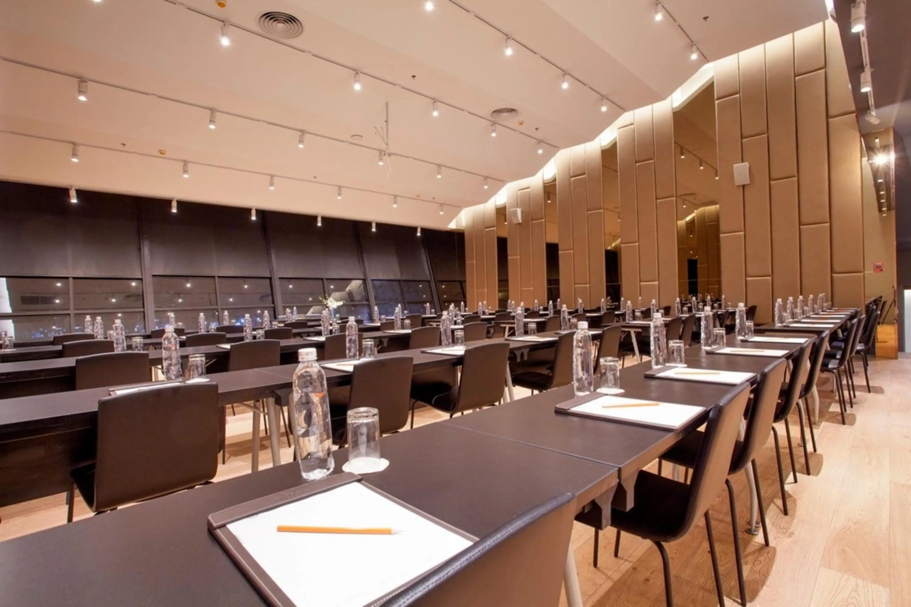 Meeting/conference room in Balcony Seaside Sriracha Hotel & Serviced Apartments