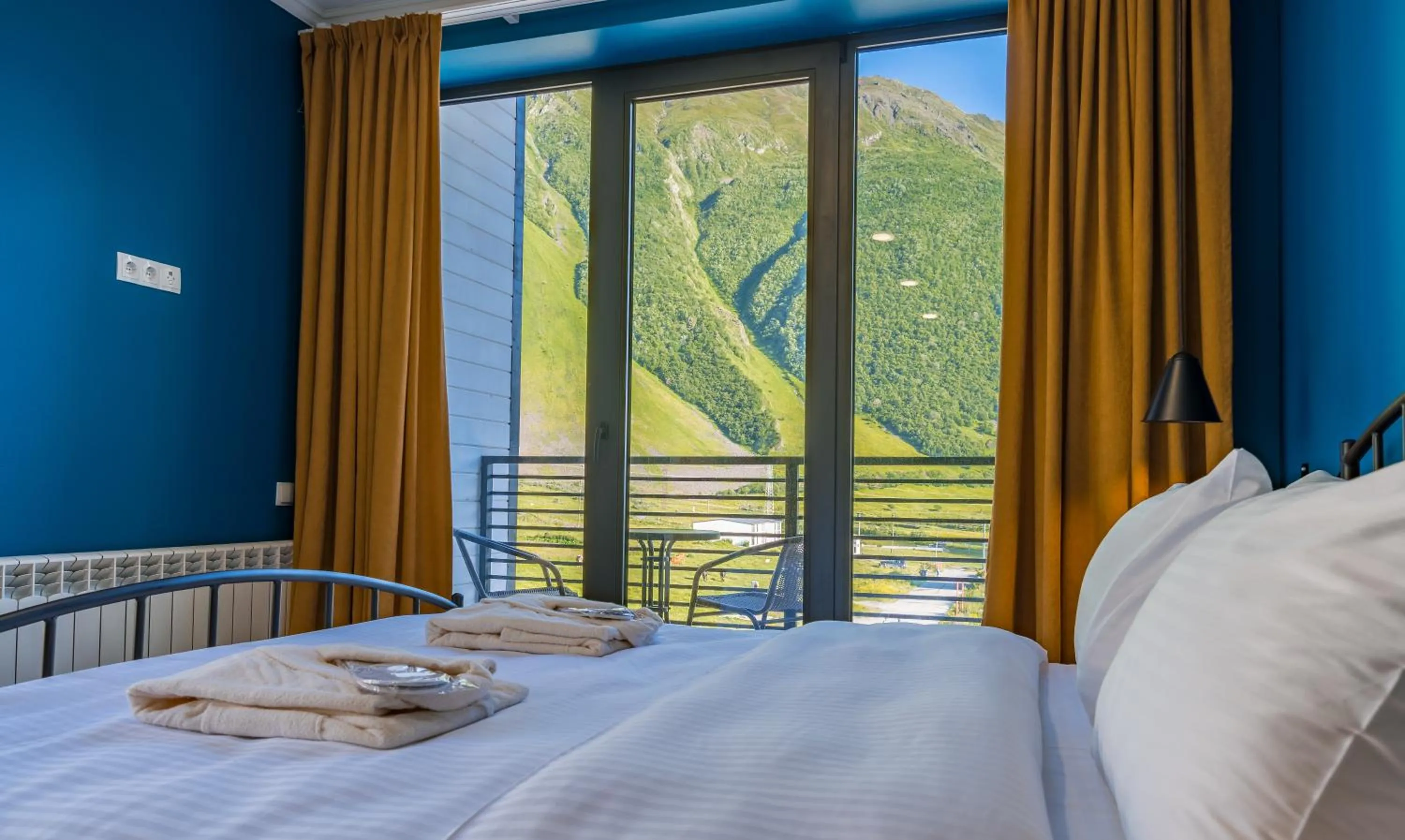 Bed in Hotel Darchi Kazbegi