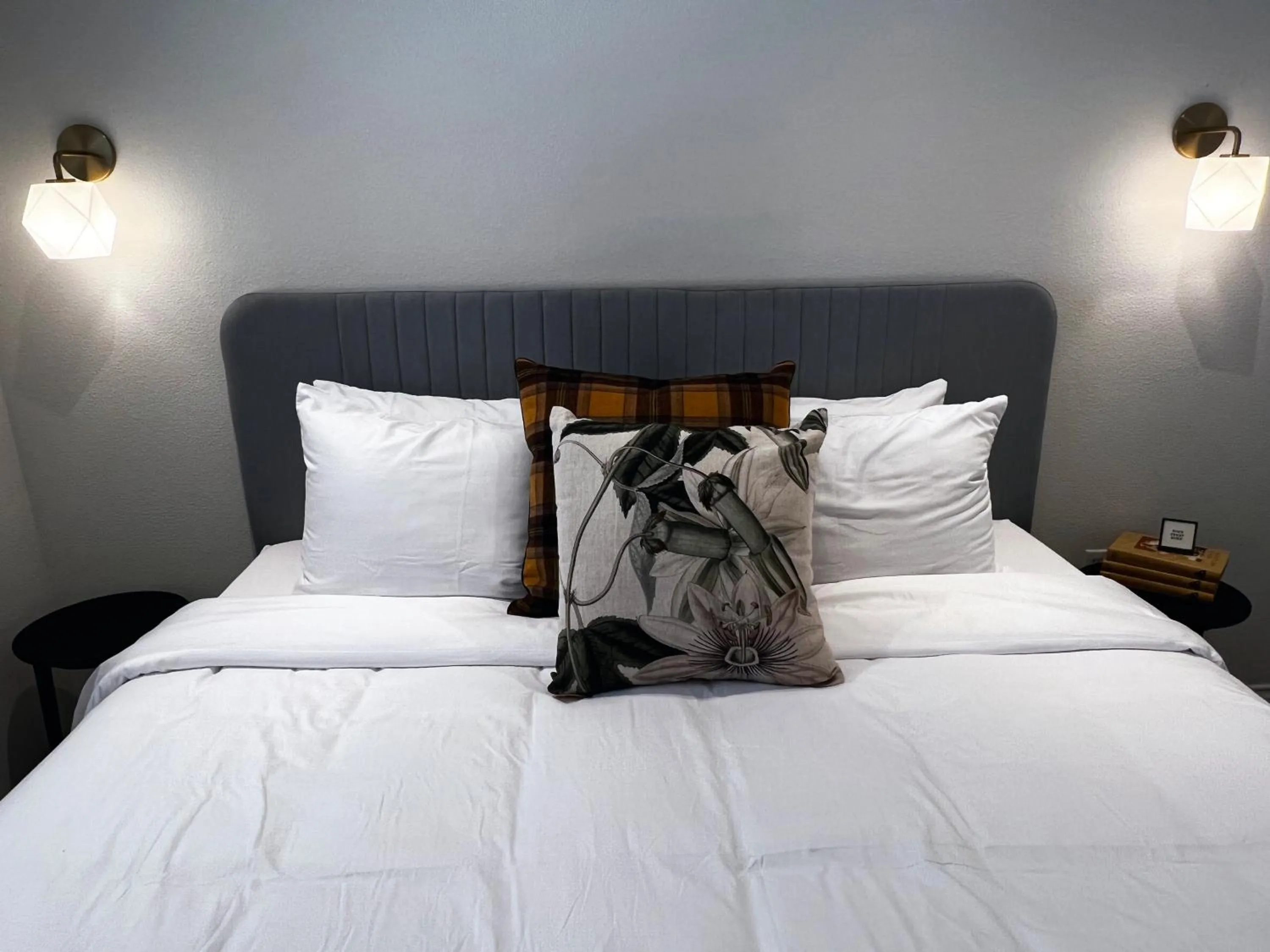 Three-Bedroom Suite in Mulberry Inn