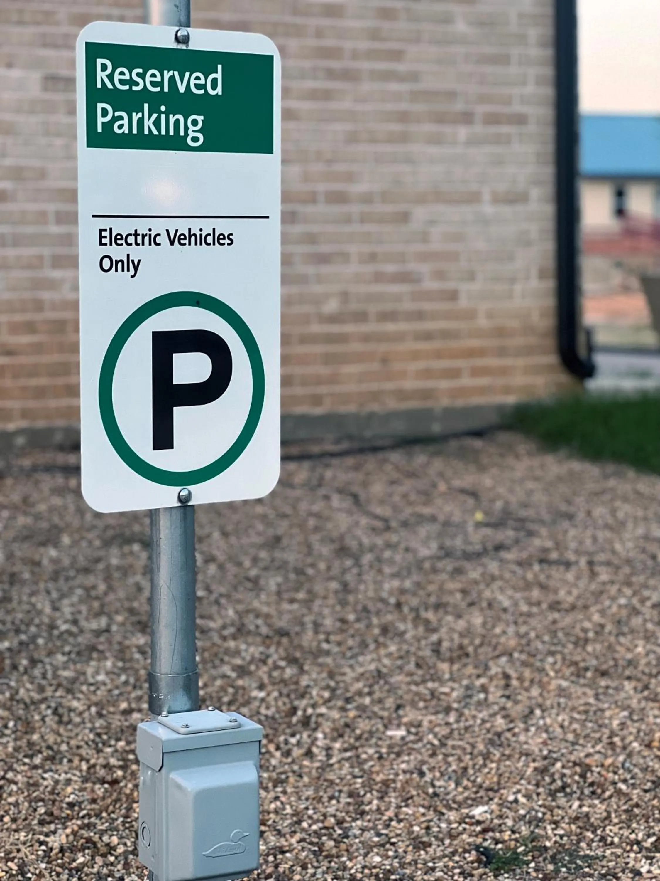 Parking in Mulberry Inn