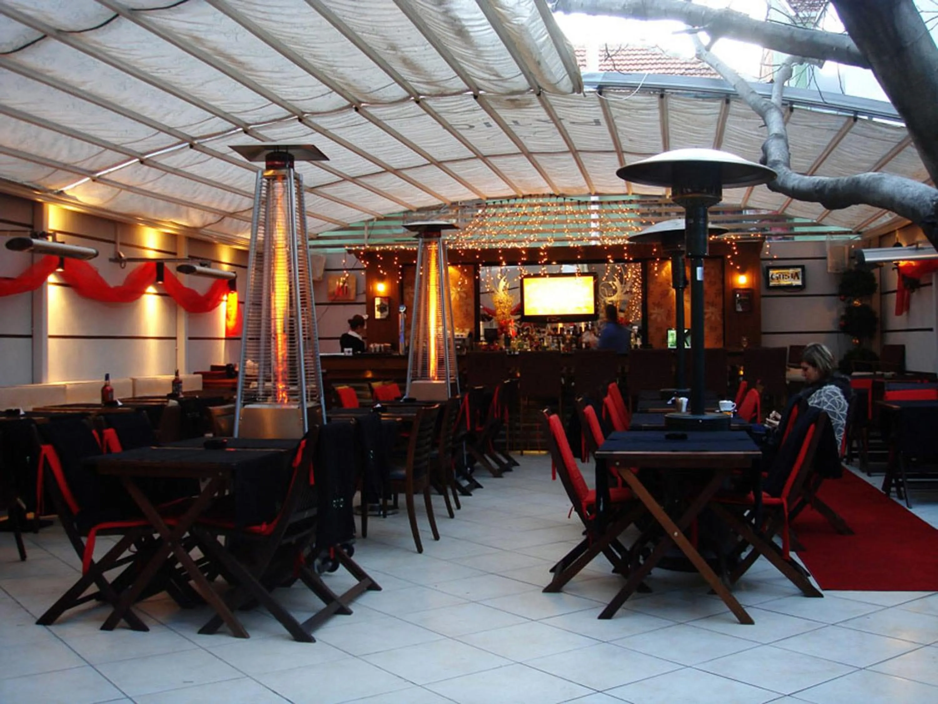 Restaurant/places to eat in Ak Efe Hotel EDİRNE