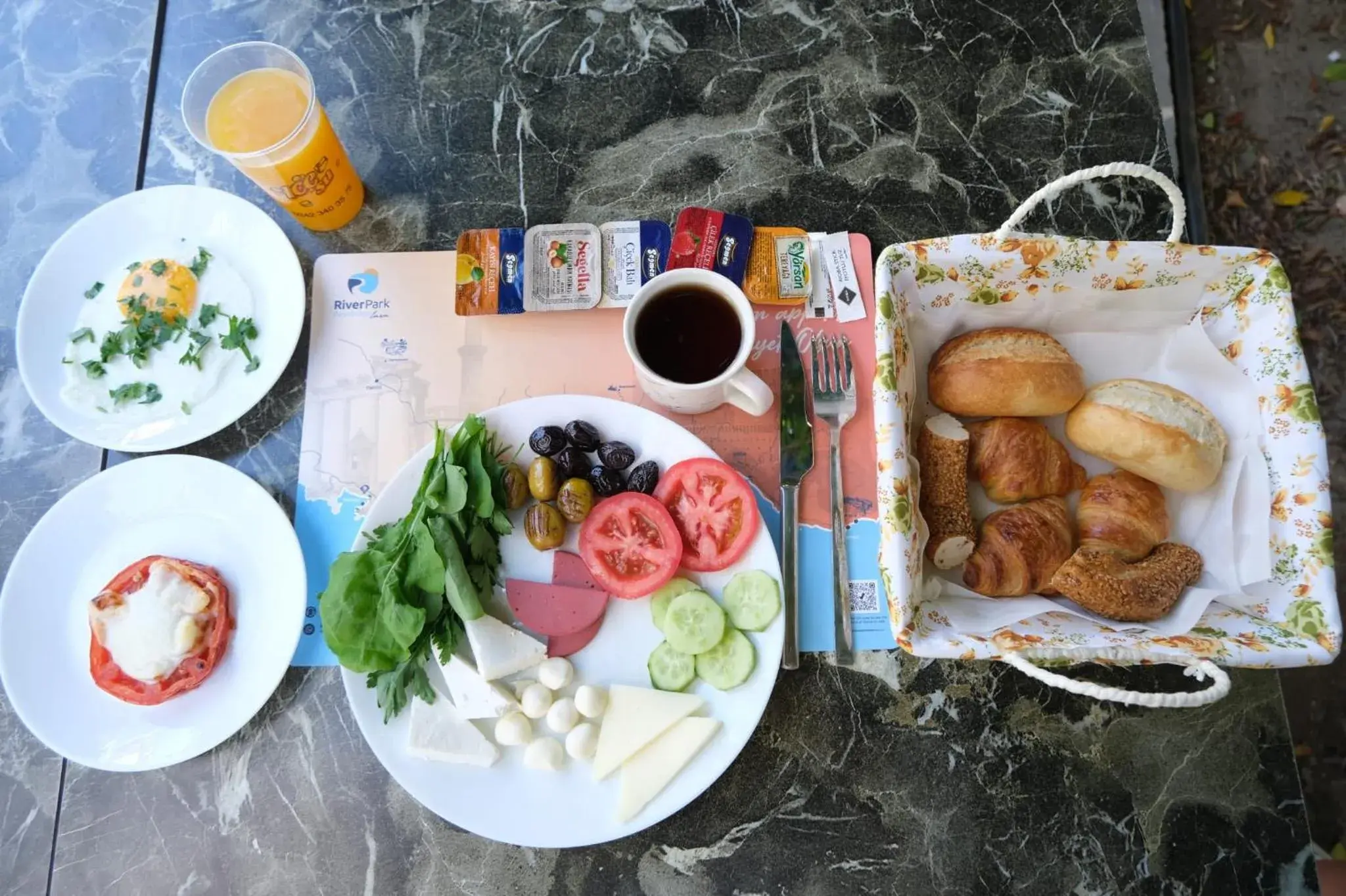 Breakfast in River Park Residence Lara Breakfast in River Park Residence Lara