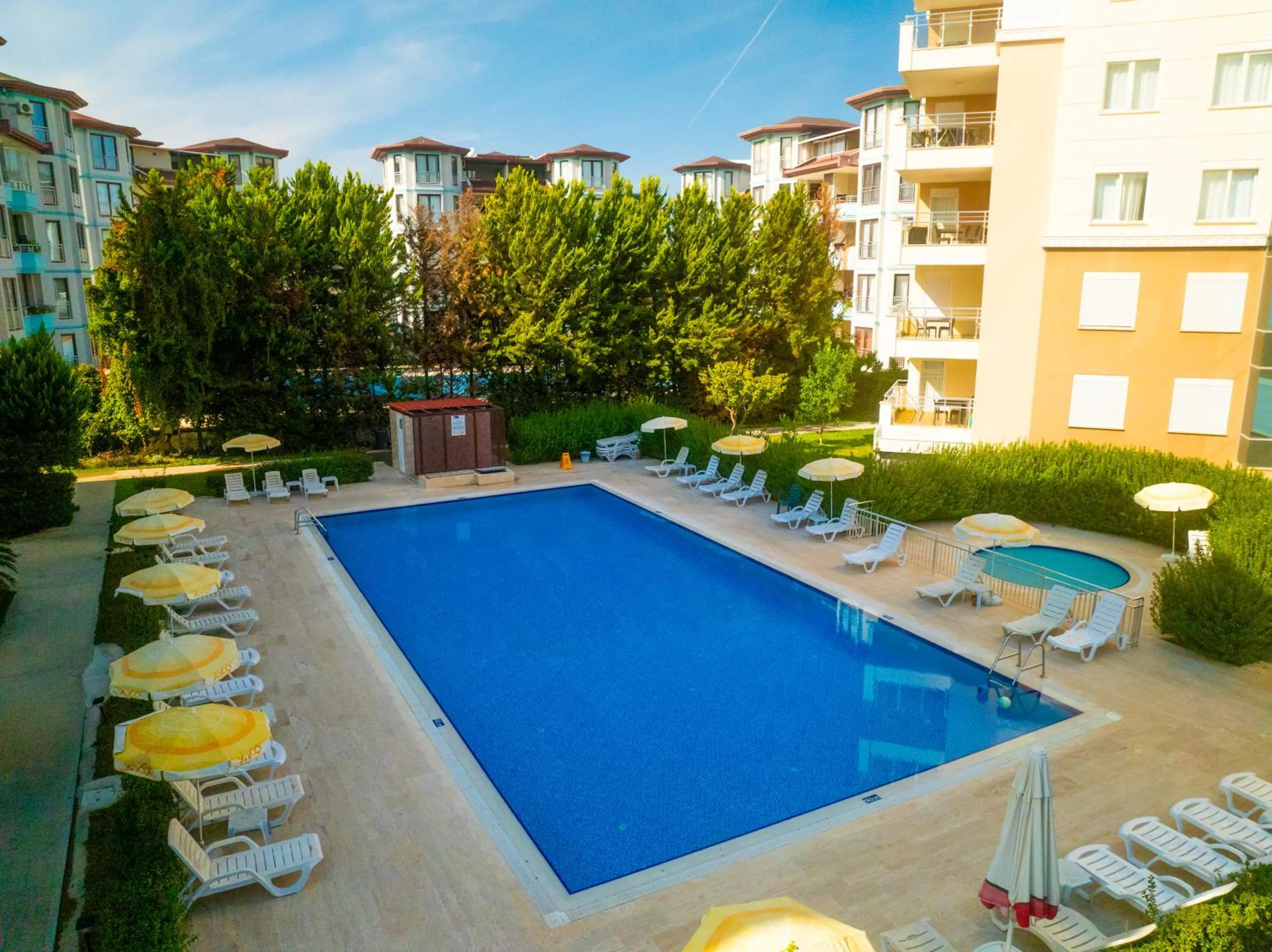 Pool view in River Park Residence Lara